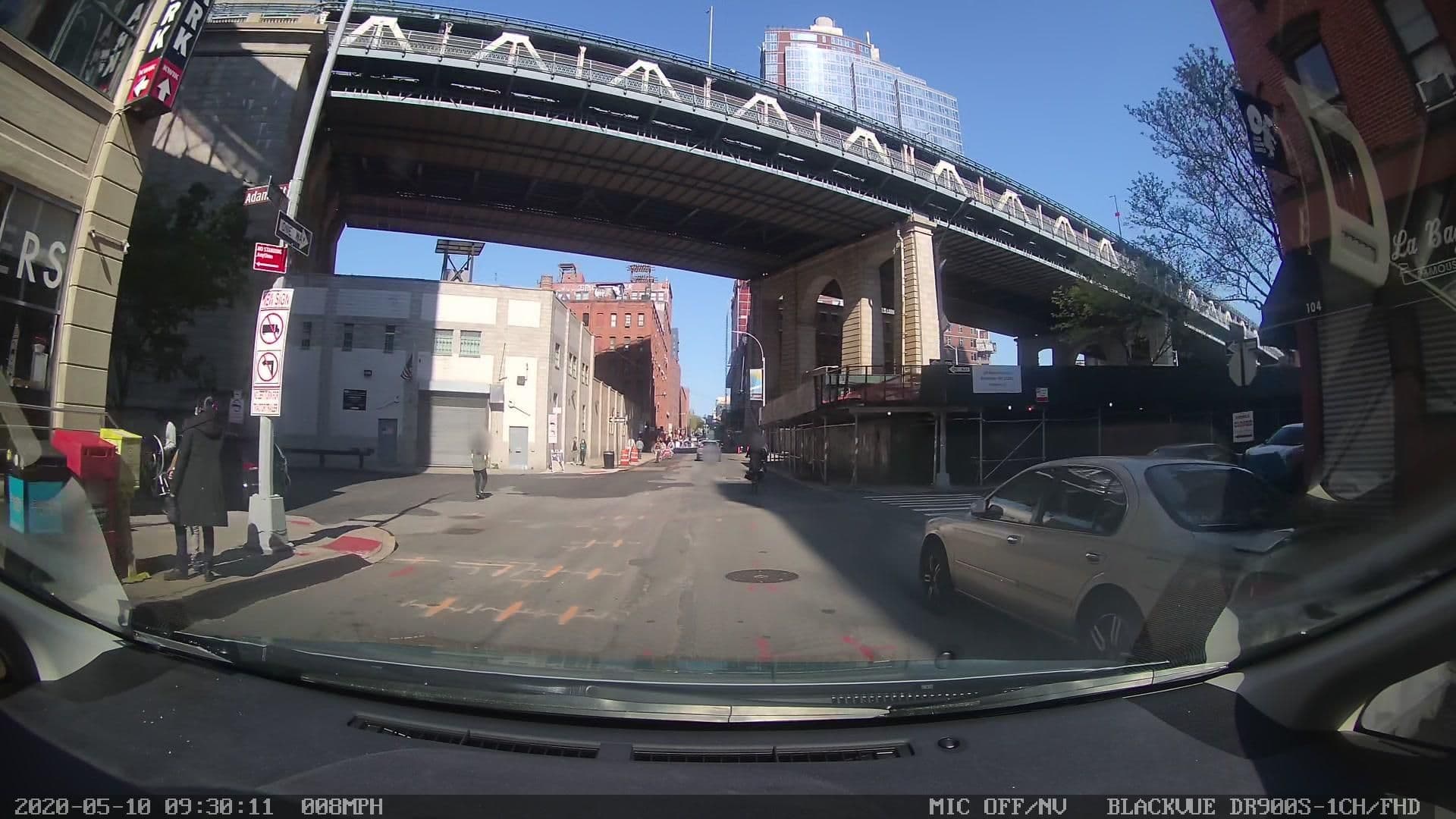 Street view near Comfort Suites Hotel, Brooklyn Heights — © farlab (CC BY-SA · Mapillary)
