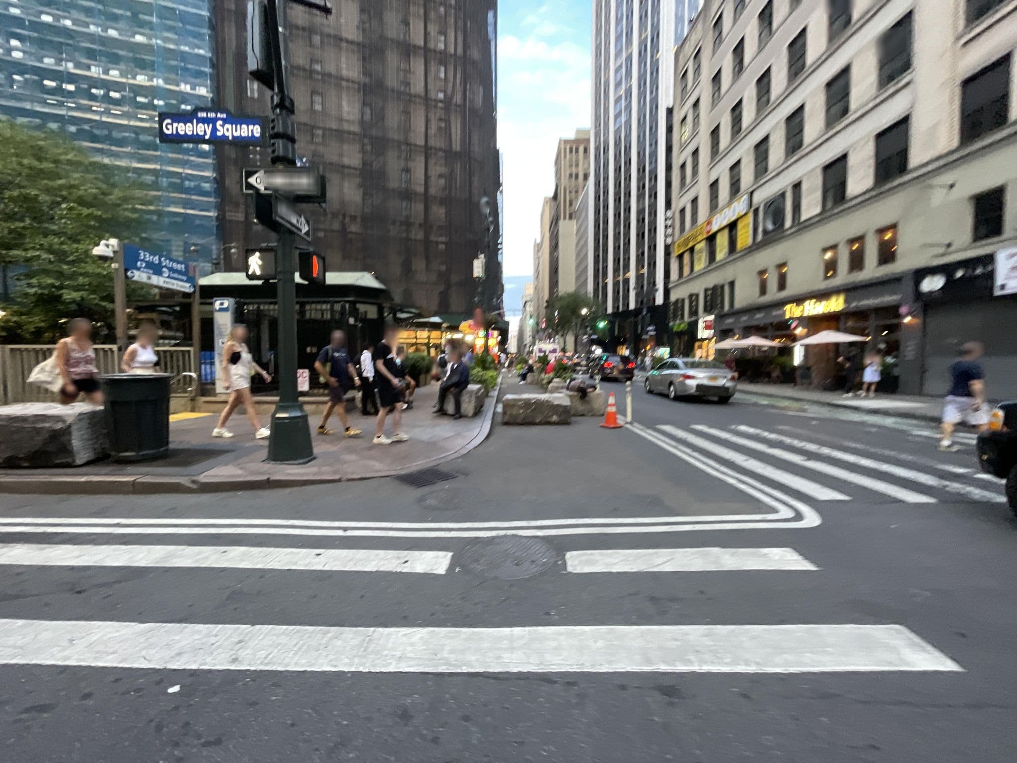 Street view near Room 72x, Times Square — © filipb (CC BY-SA · Mapillary)