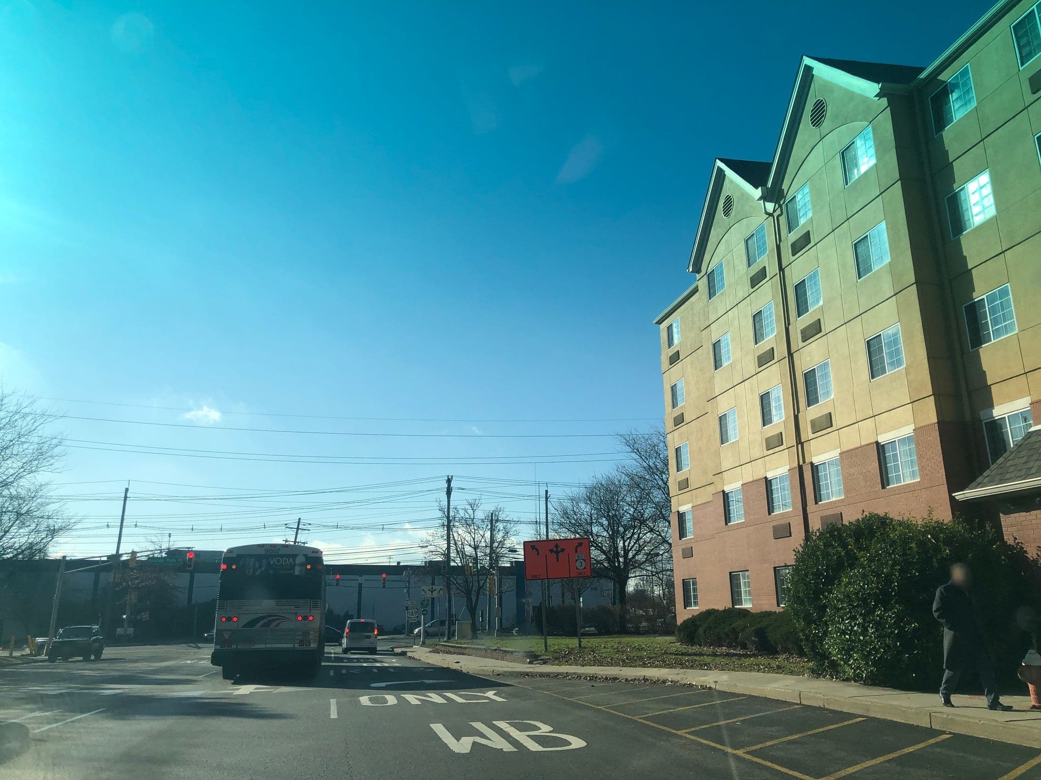 Street view near Mainstay Suites, Secaucus — © edlittman (CC BY-SA · Mapillary)