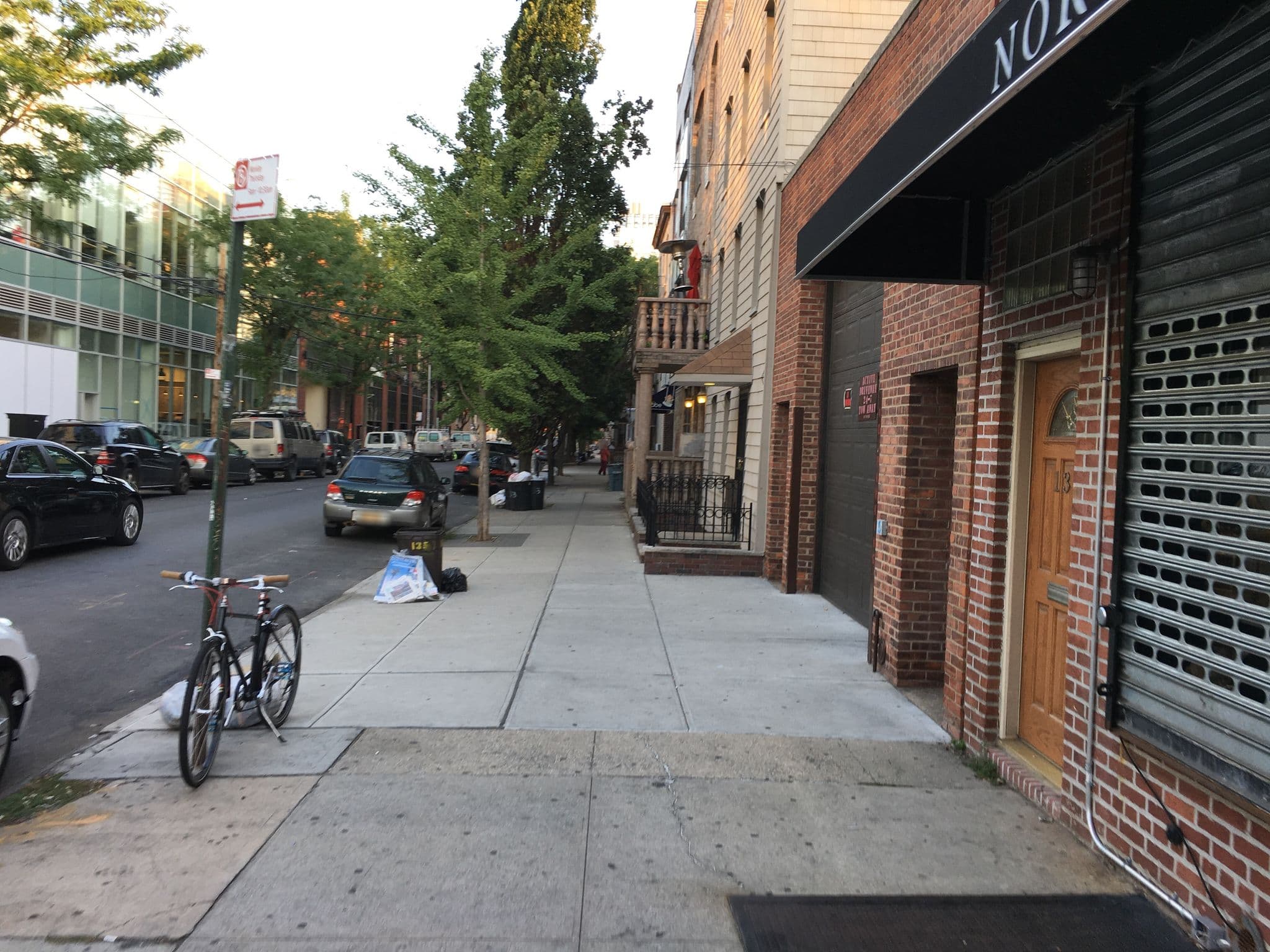 Street view near Metropol, Williamsburg — © quicksand (CC BY-SA · Mapillary)