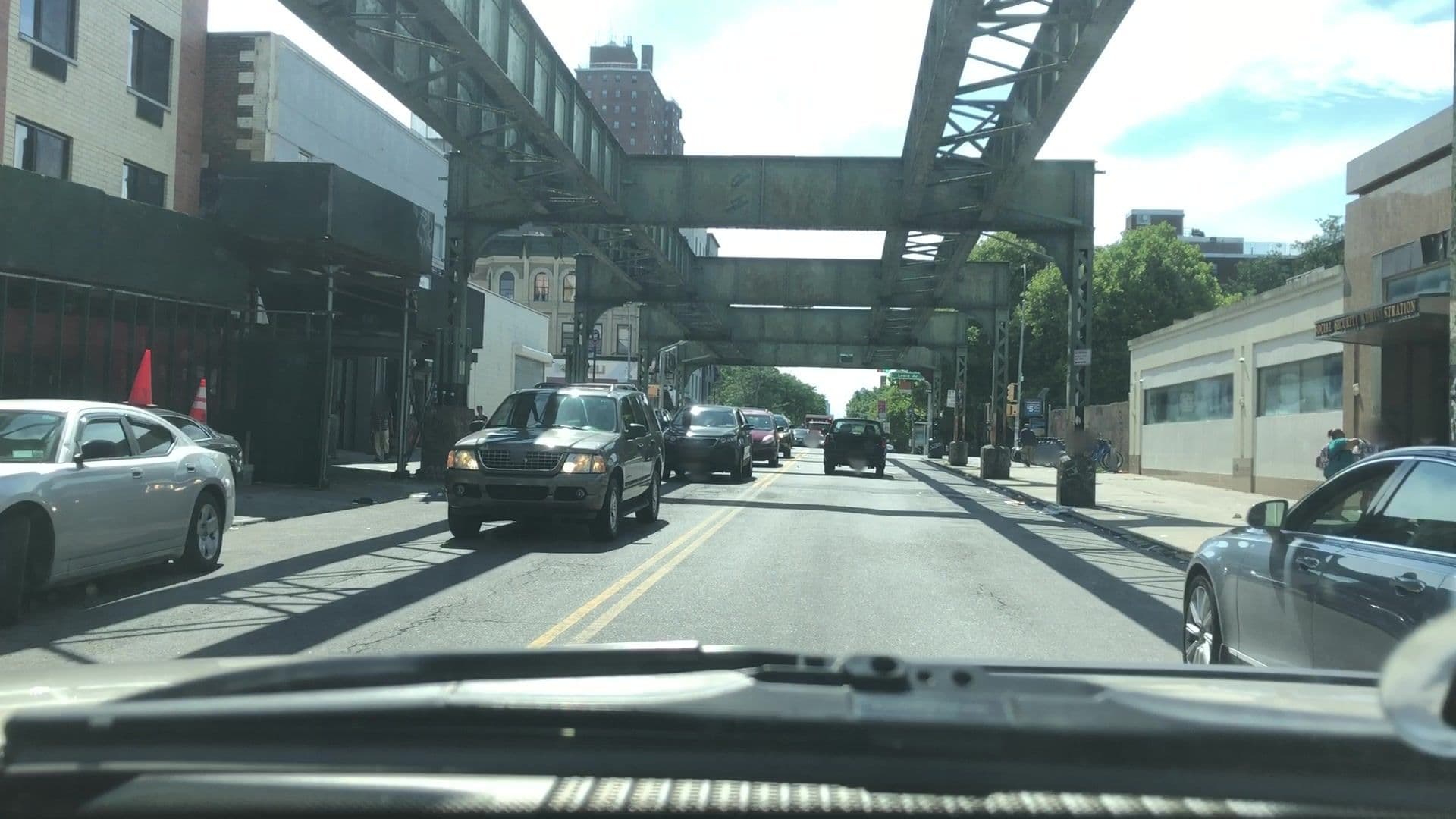 Street view near Brooklyn Broadway Hotel, Bushwick — © lvl5 (CC BY-SA · Mapillary)