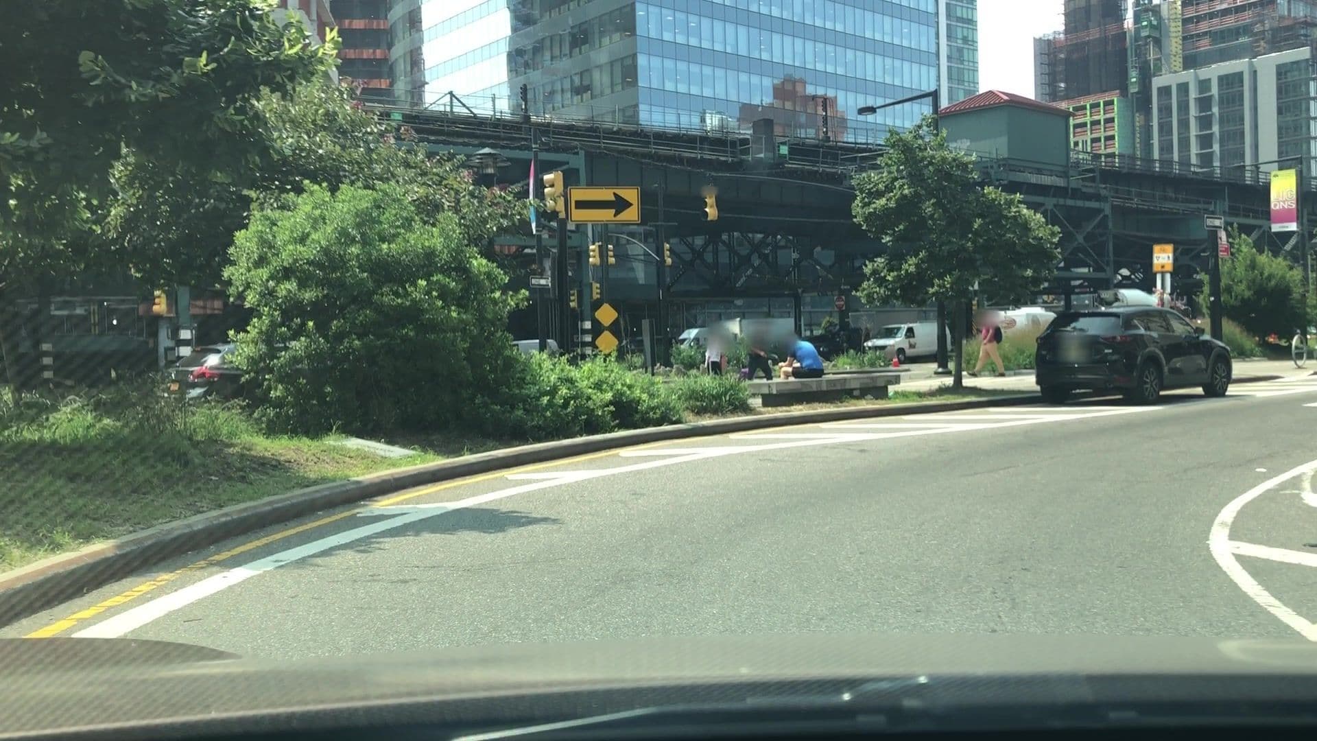 Street view near Courtyard by Marriott Long Island City/New York Manhattan View, Long Island City — © lvl5 (CC BY-SA · Mapillary)