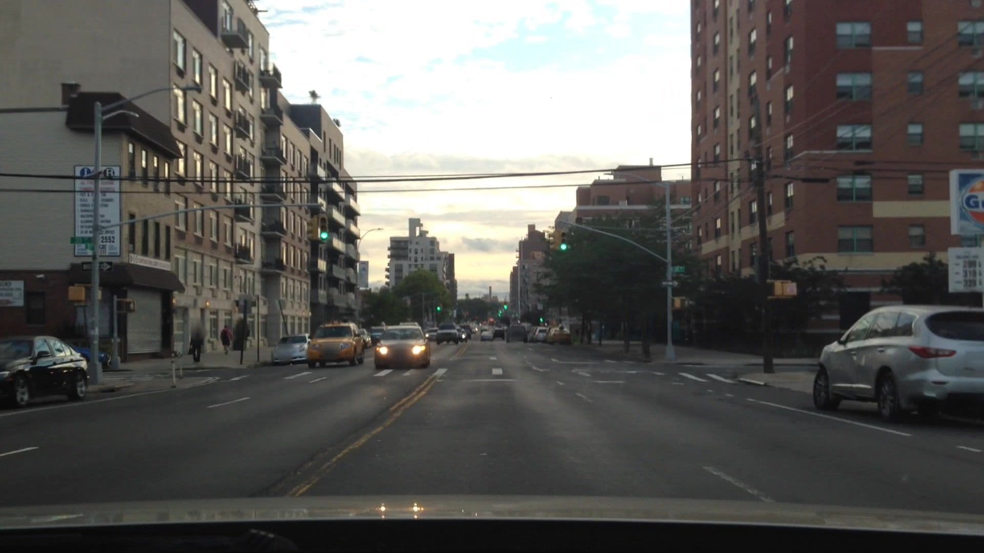 Street view near Samuri Hotel, Astoria — © lvl5 (CC BY-SA · Mapillary)