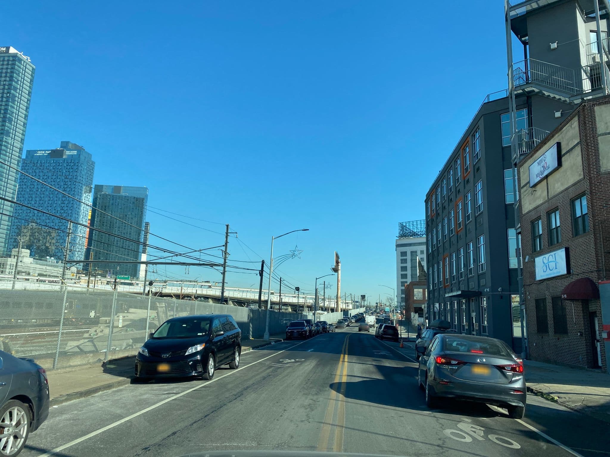 Street view near Motel 6 Long Island City - Queens - Closed, Long Island City — © sashab (CC BY-SA · Mapillary)