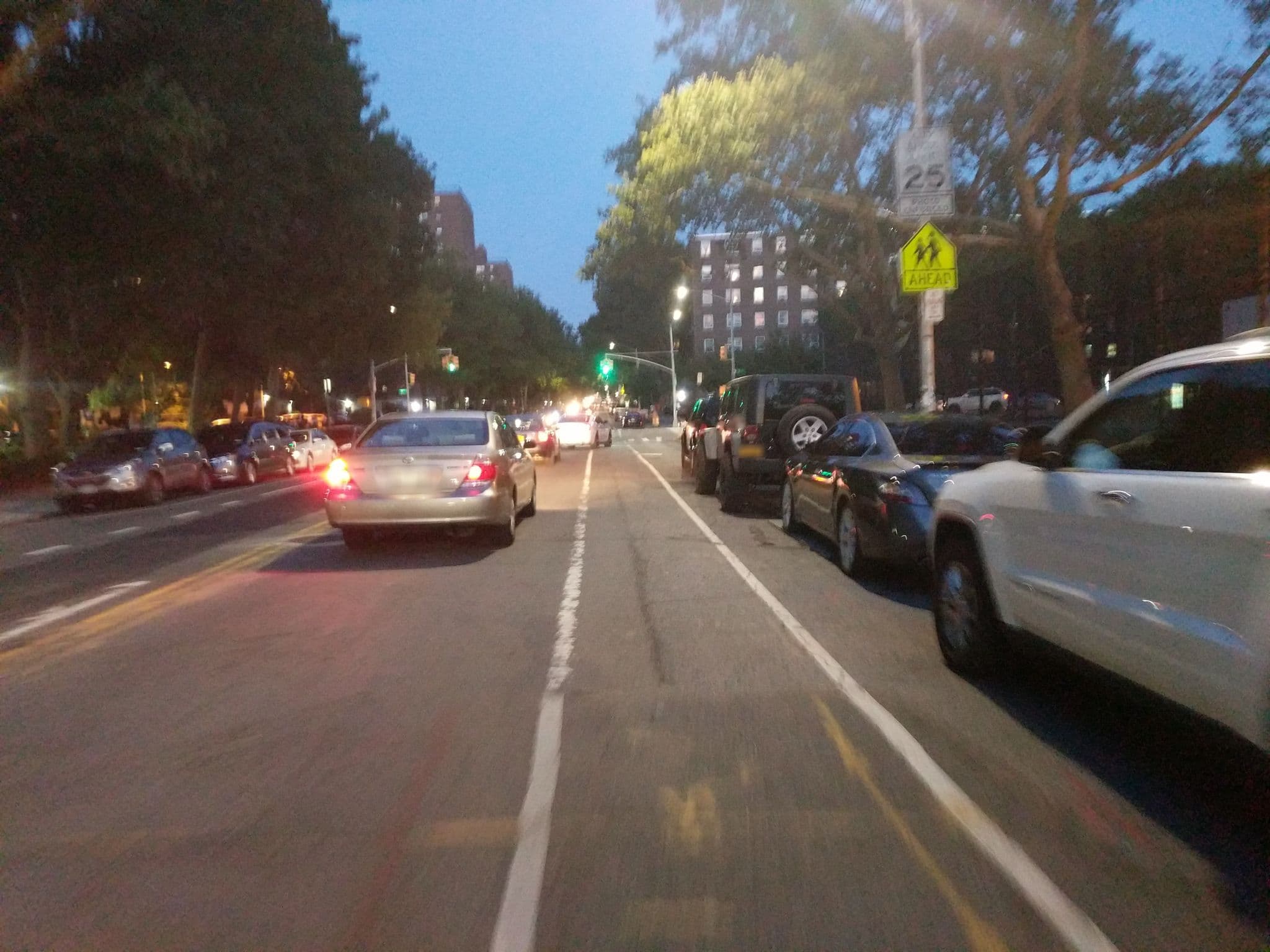 Street view near Bennington-Paradise Hostel, Astoria — © daalso (CC BY-SA · Mapillary)