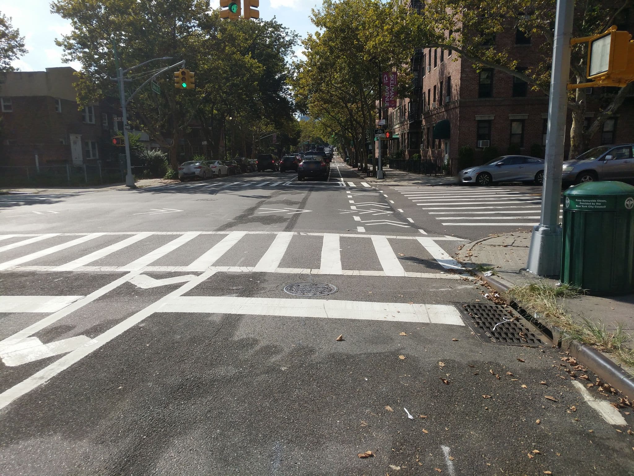 Street view near Columbia Island, Woodside — © daalso (CC BY-SA · Mapillary)