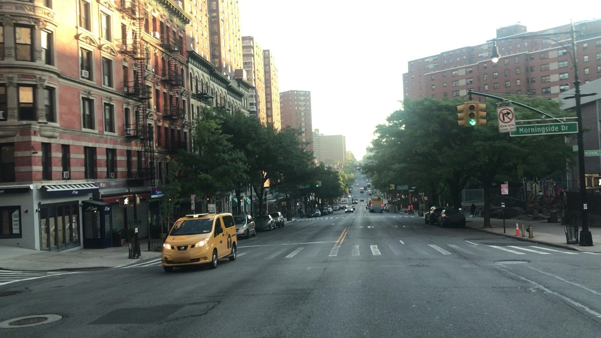 Street view near El Vigada, Morningside Heights — © lvl5 (CC BY-SA · Mapillary)