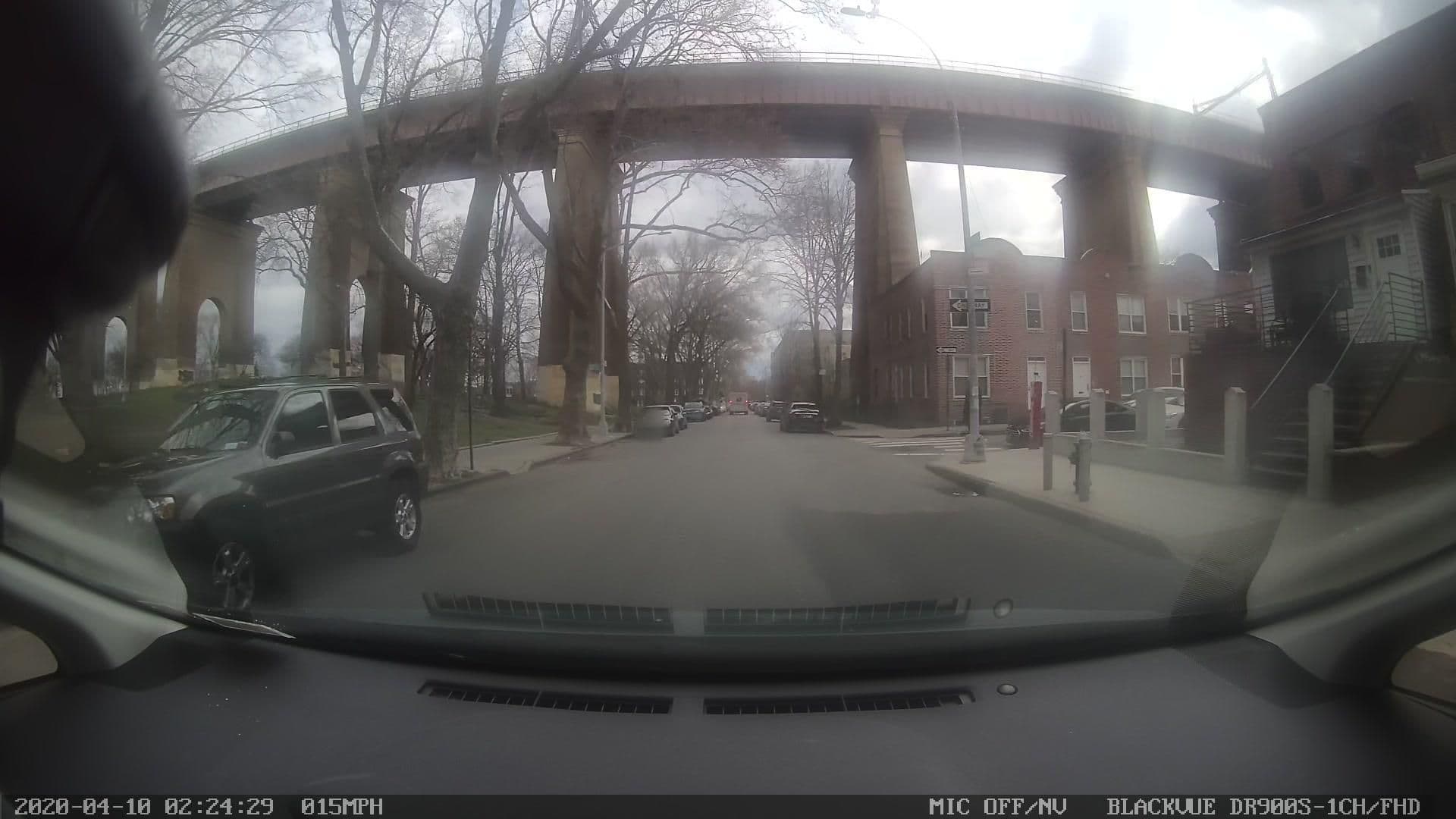 Street view near Wide Mouth Frog, Astoria — © farlab (CC BY-SA · Mapillary)