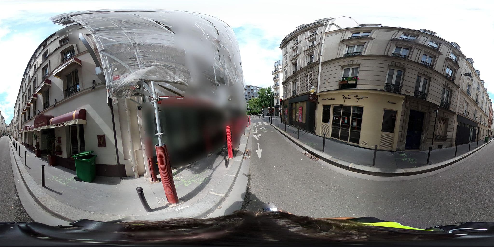 Street view near Felicite, Paris 17 Batignolles-Monceau — © cartocite (CC BY-SA · Mapillary)