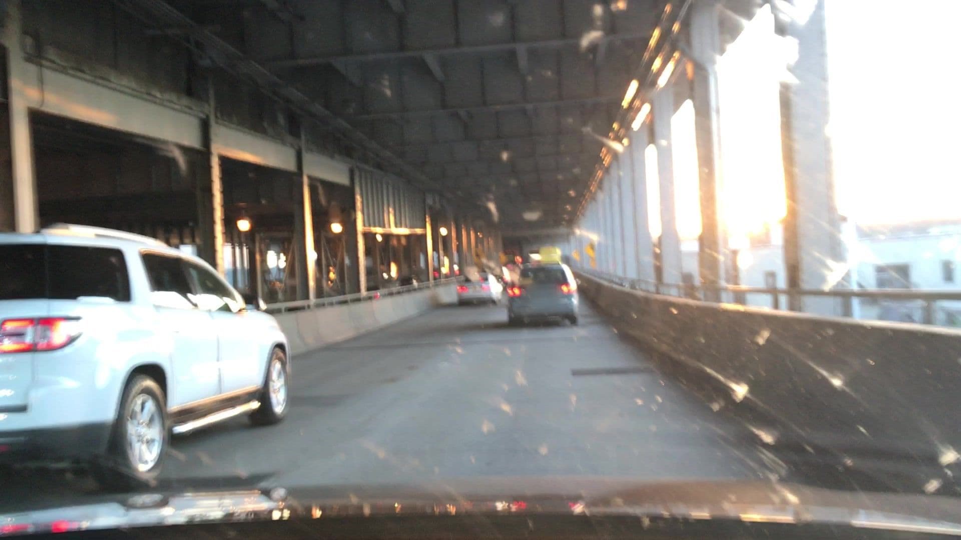 Street view near Hotel V, Washington Heights — © lvl5 (CC BY-SA · Mapillary)