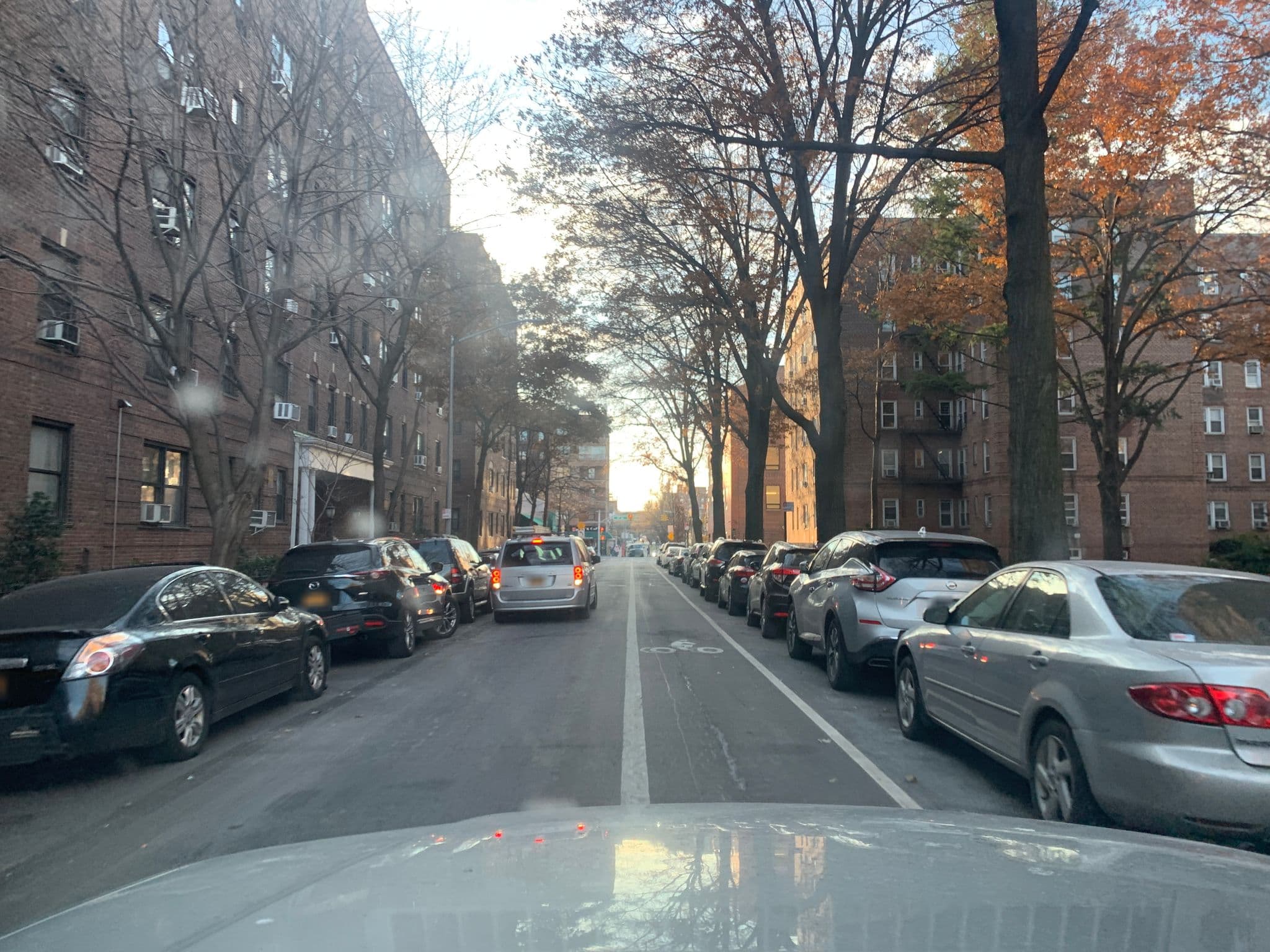 Street view near Hotel AM, Jackson Heights — © mballew109 (CC BY-SA · Mapillary)