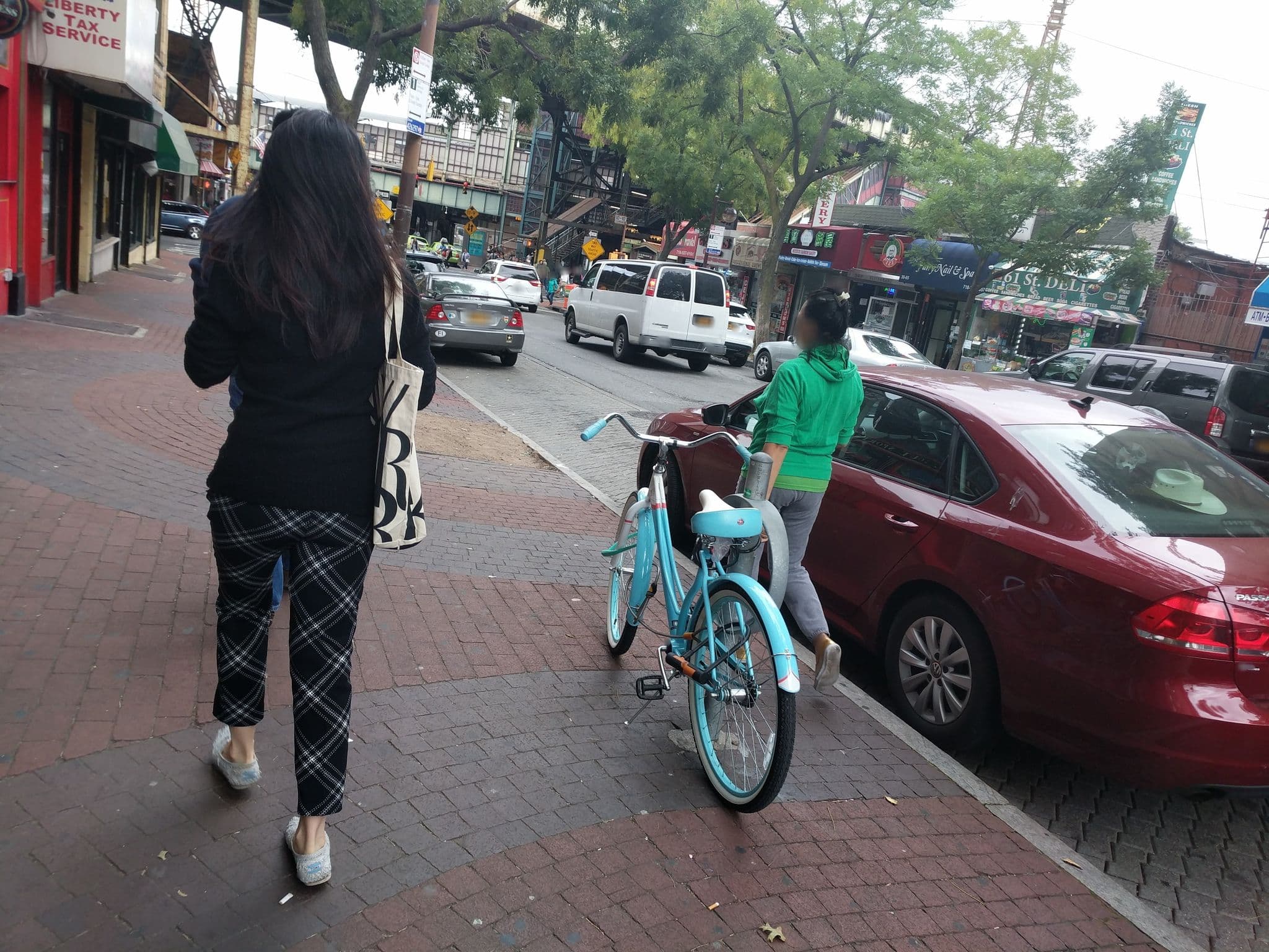 Street view near Dad's Rover, Woodside — © daalso (CC BY-SA · Mapillary)