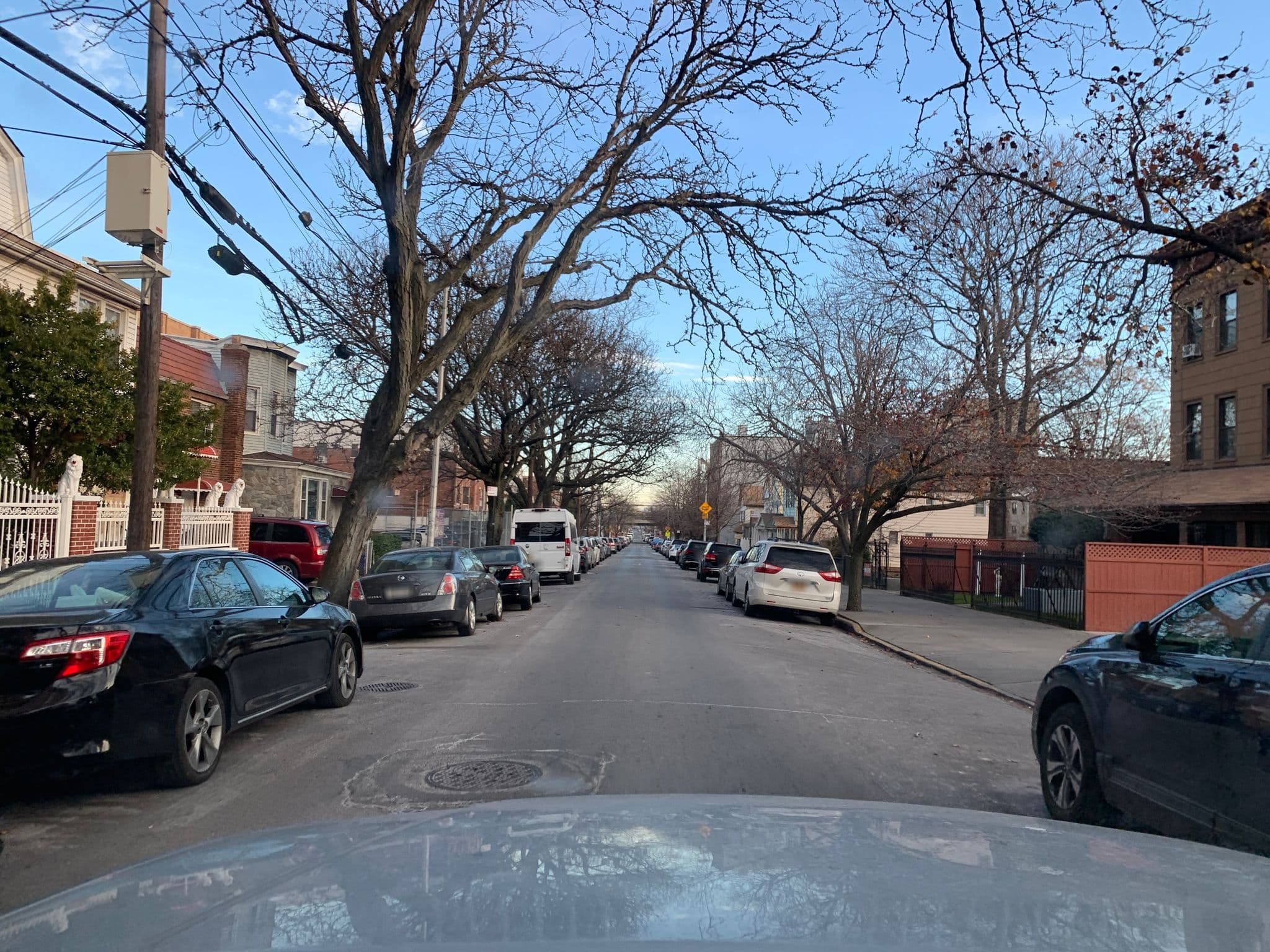 Street view near Doug+Jessie Pad, Woodside — © mballew109 (CC BY-SA · Mapillary)