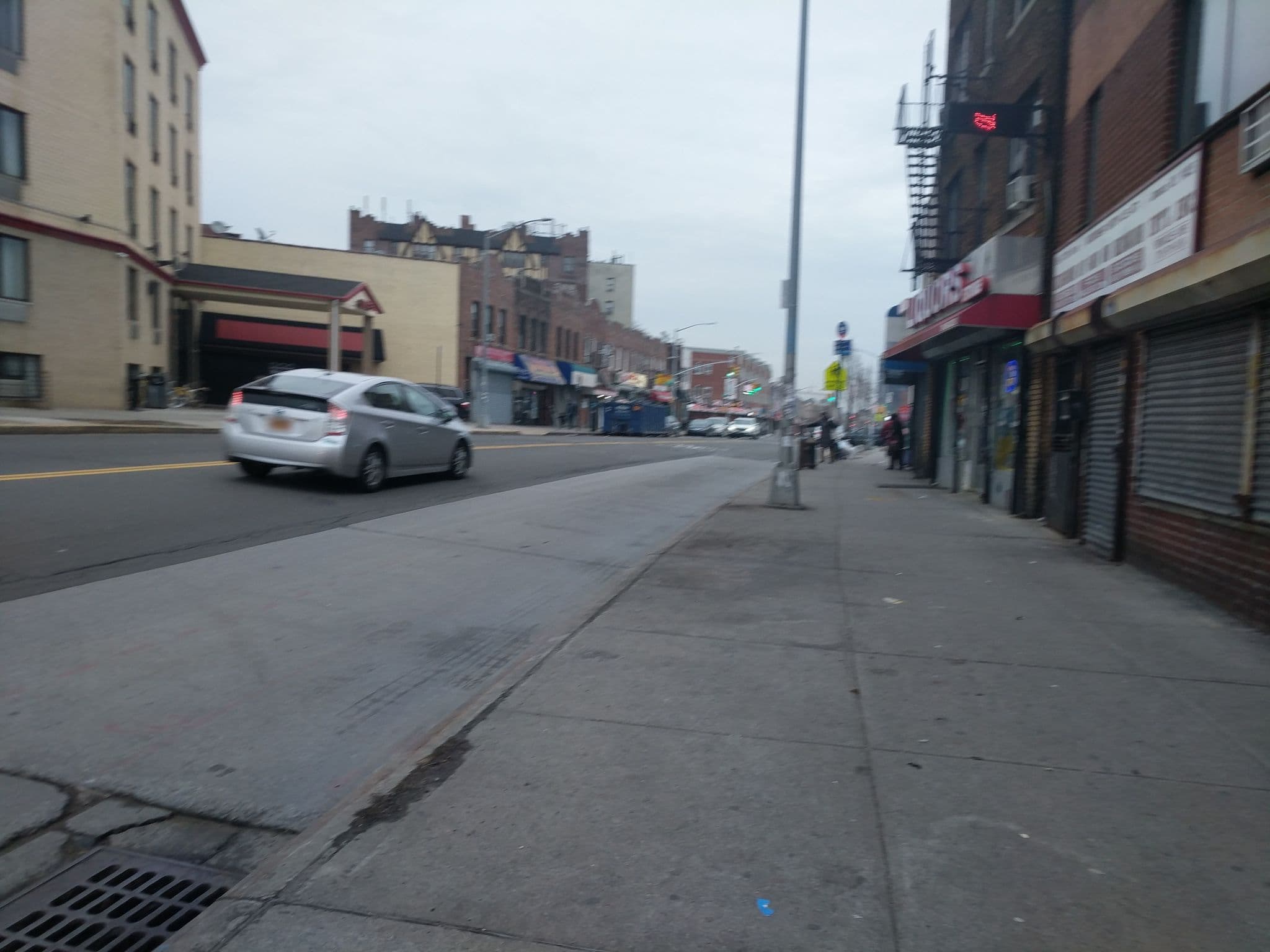 Street view near Super 8 JFK Airport NYC, Briarwood — © daalso (CC BY-SA · Mapillary)