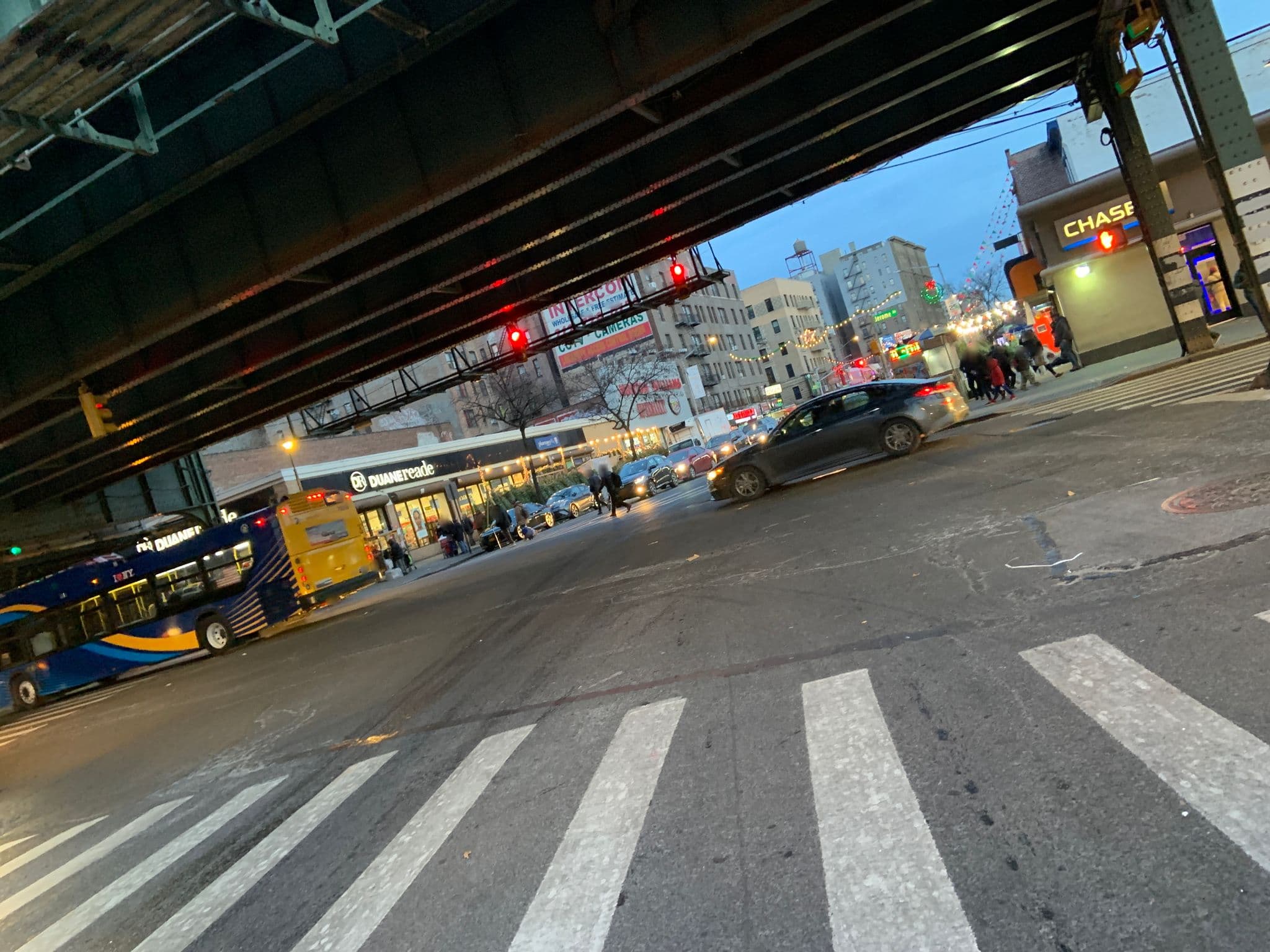 Street view near Holiday Inn, Fordham — © bsiri (CC BY-SA · Mapillary)