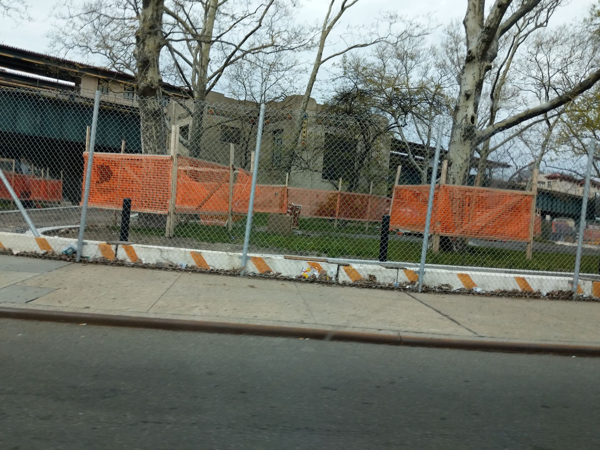 Street view near Richard Merino, Parkchester — © greg5045 (CC BY-SA · Mapillary)