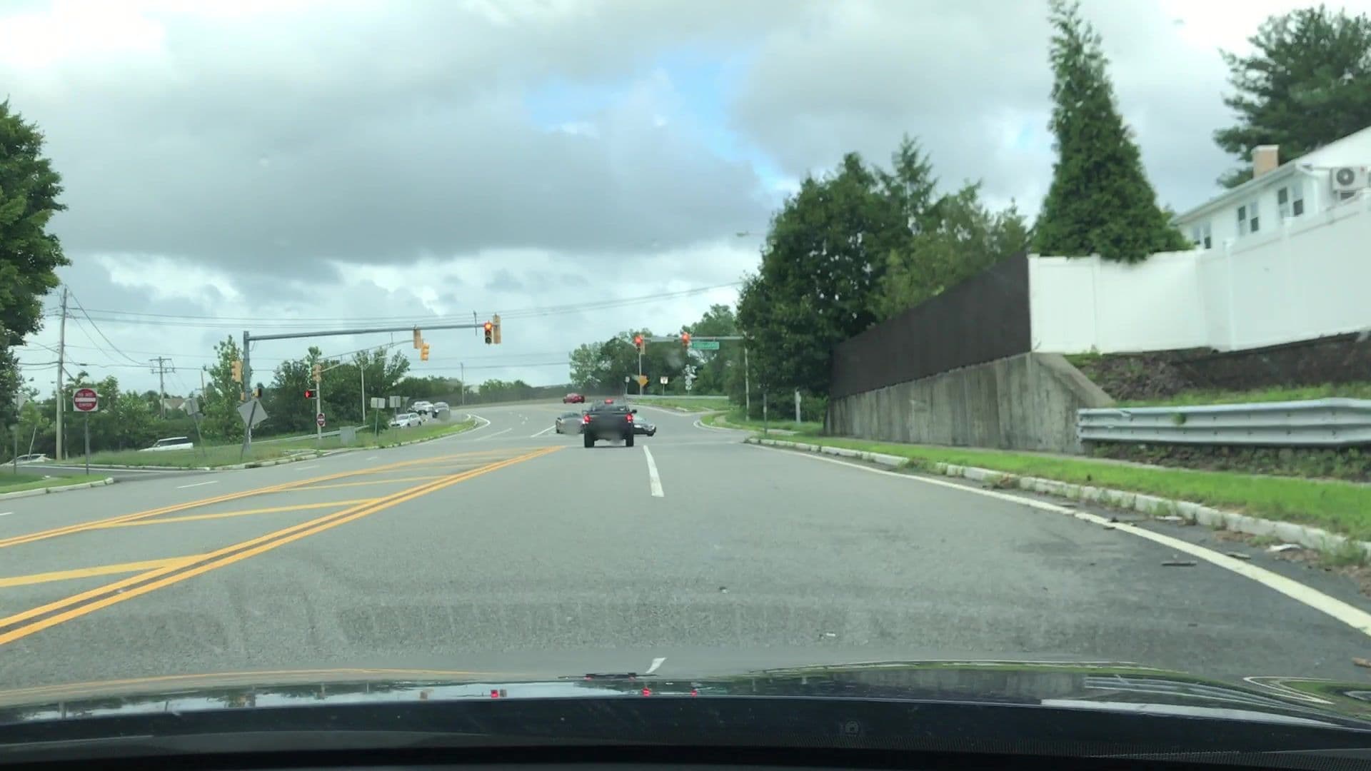 Street view near Imperial Casa De Canbio, Upper Saddle River — © lvl5 (CC BY-SA · Mapillary)