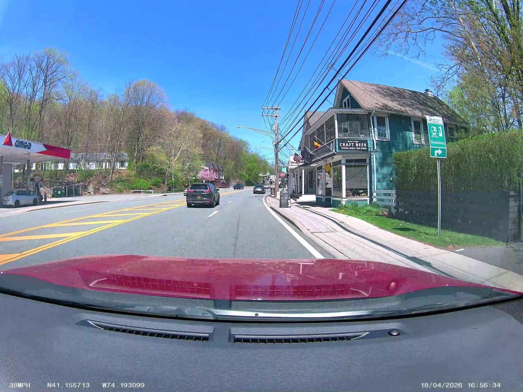 Street view near Valley Rock Inn, Sloatsburg — © DrivingRoundTown (CC BY-SA · Mapillary)