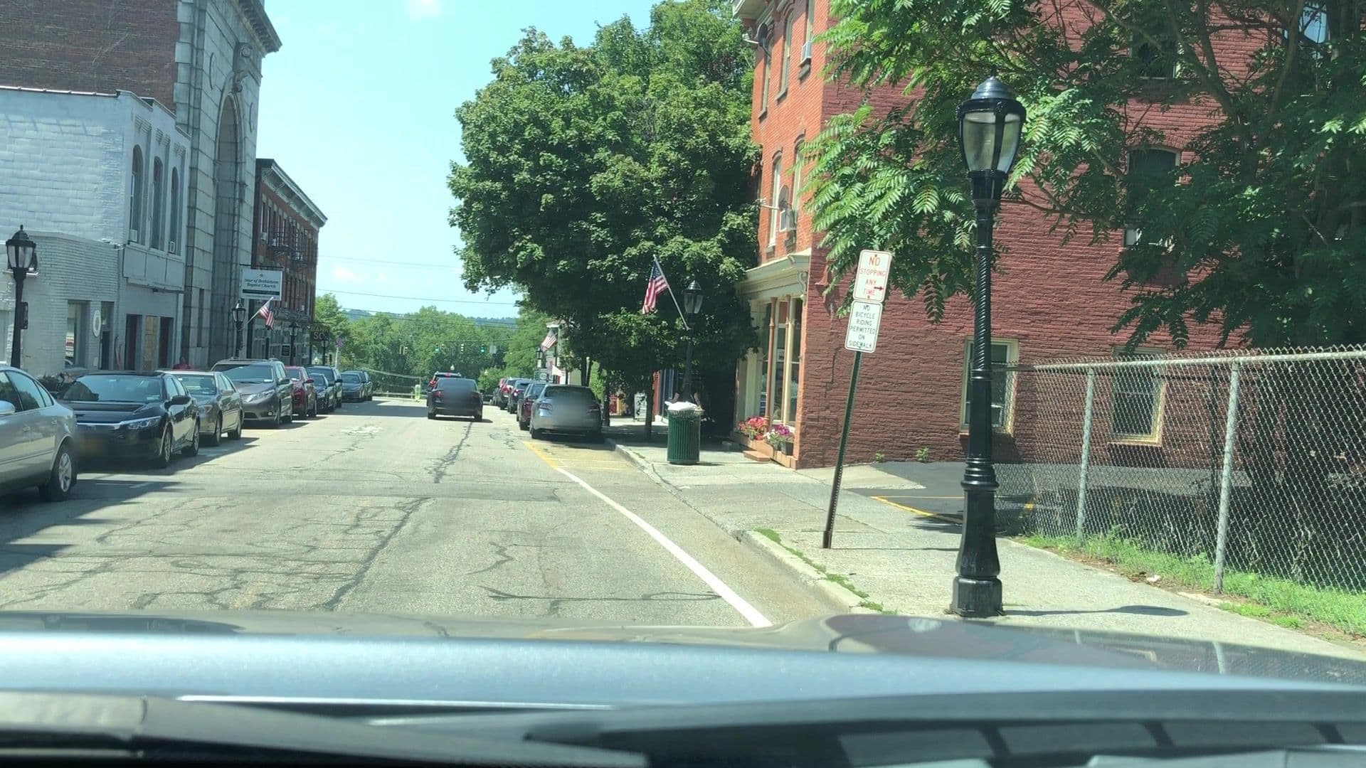 Street view near The Inn And Spa At Beacon, Beacon — © lvl5 (CC BY-SA · Mapillary)