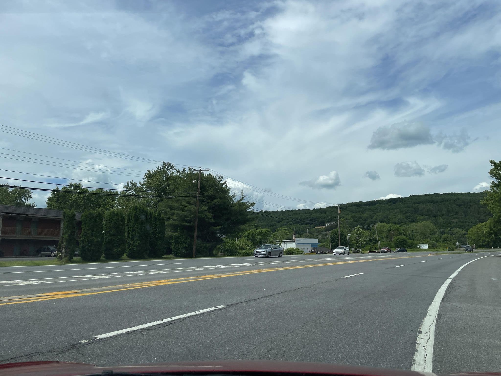 Street view near Roadway, Hurley — © lklepner (CC BY-SA · Mapillary)