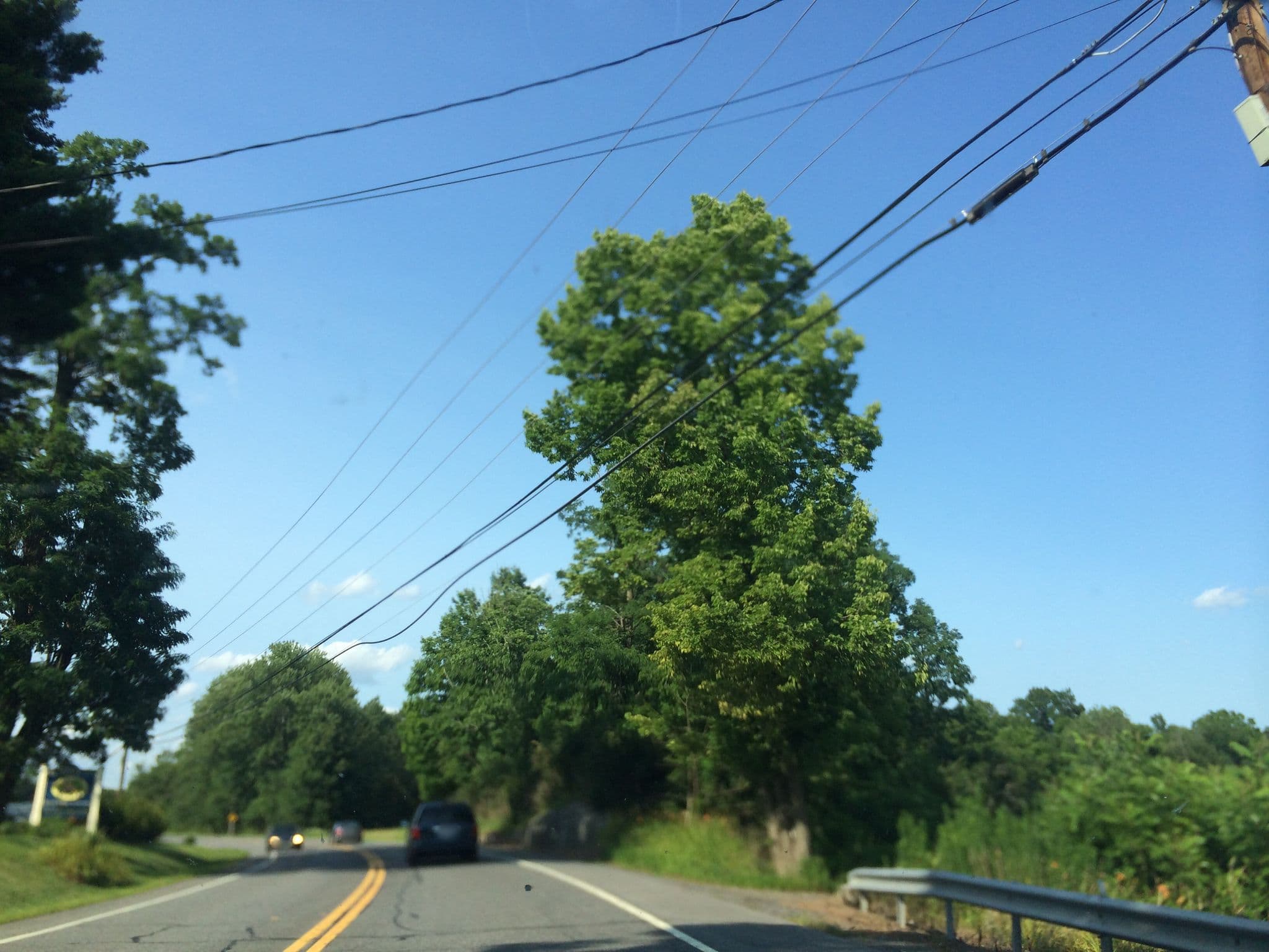 Street view near Sparrowhawk Affaires, Stone Ridge — © anavz (CC BY-SA · Mapillary)