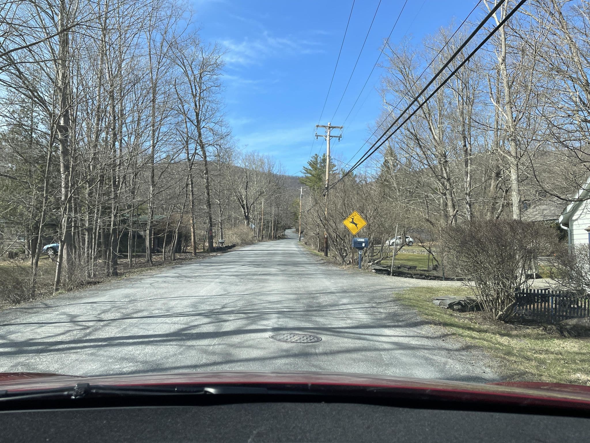 Street view near Rock City Writer's Studio, Zena — © lklepner (CC BY-SA · Mapillary)