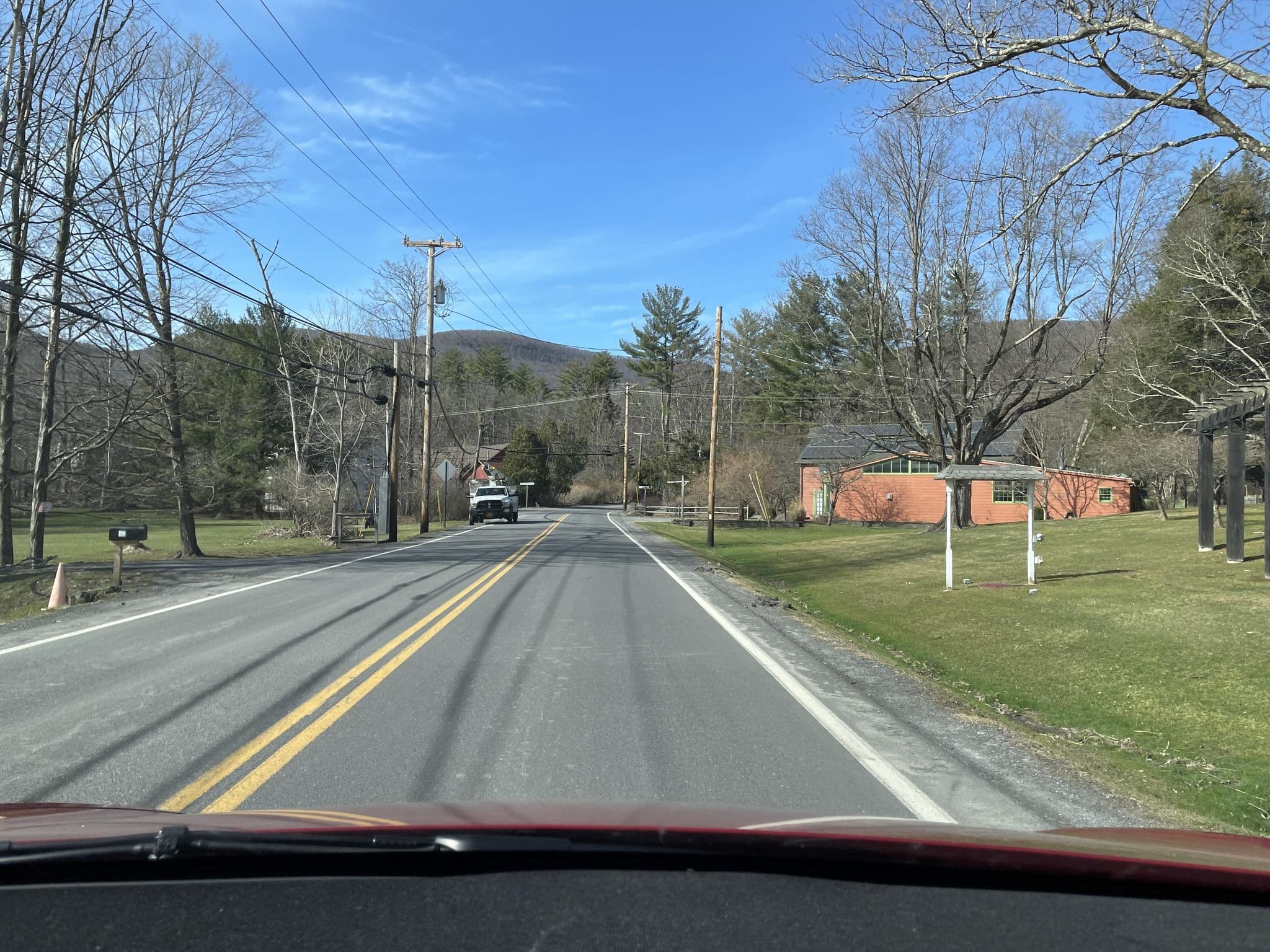 Street view near The Wild Rose Inn Bed and Breakfast, Zena — © lklepner (CC BY-SA · Mapillary)