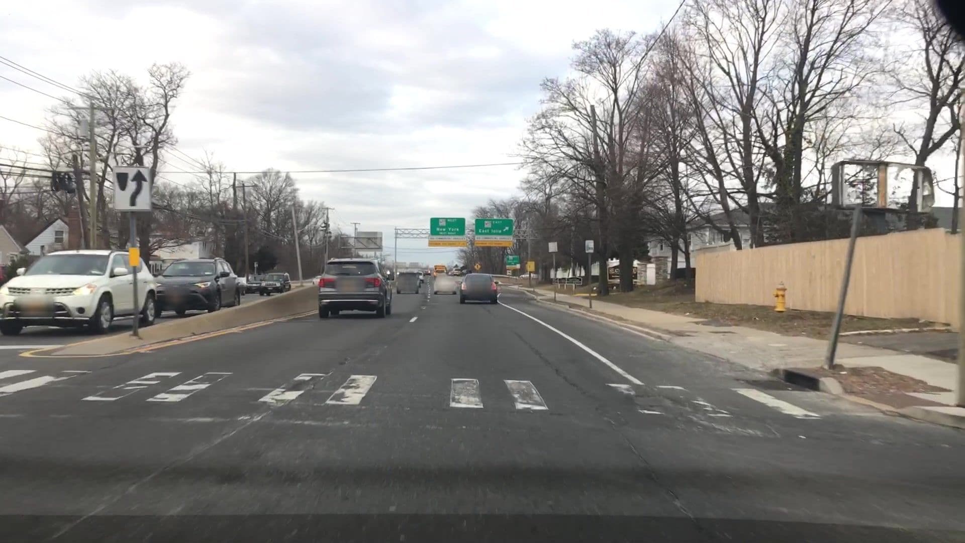 Street view near Sayonara Motor Inn, North Amityville — © lvl5 (CC BY-SA · Mapillary)