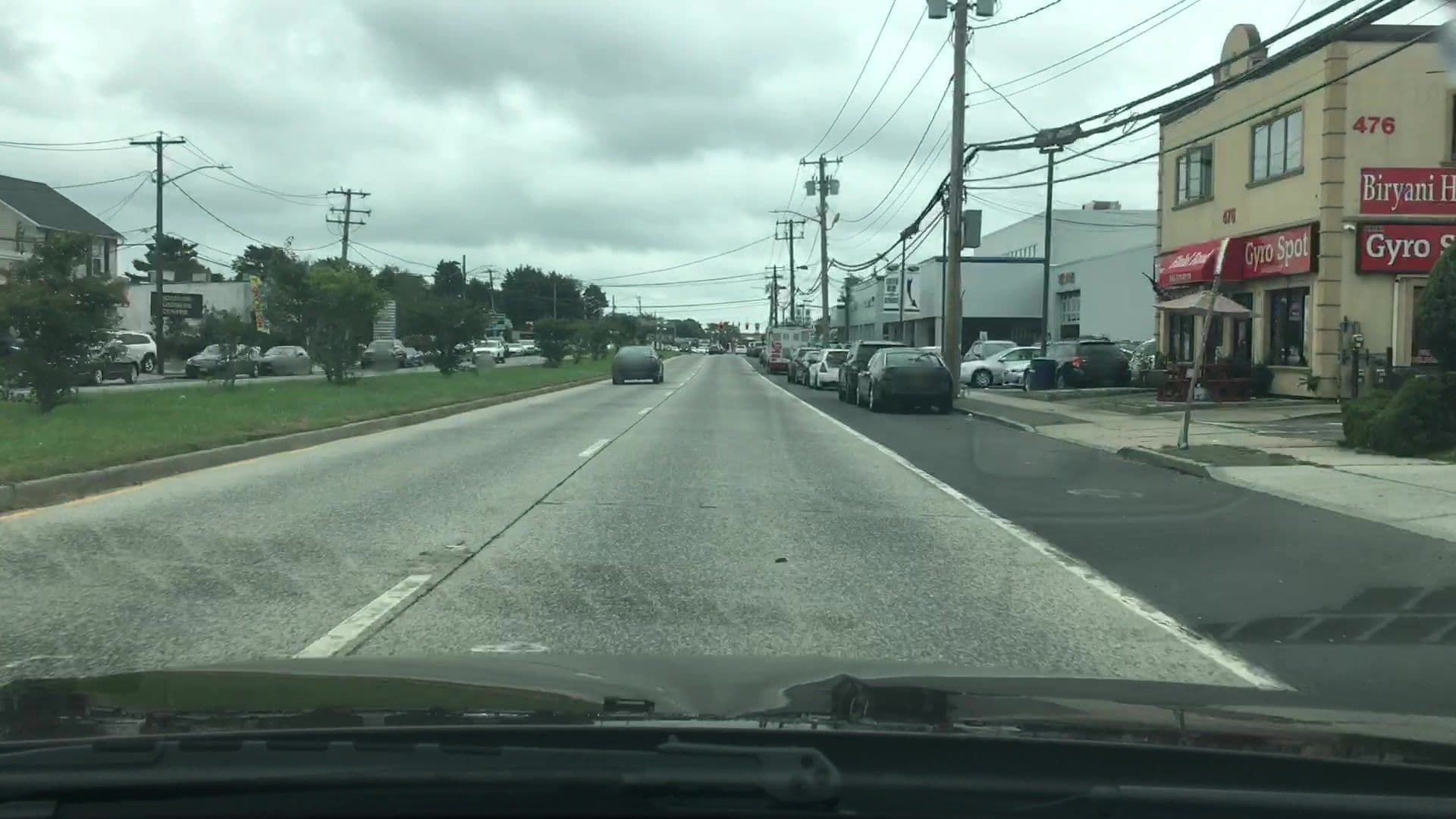 Street view near Tumblin' Inn, Hicksville — © lvl5 (CC BY-SA · Mapillary)