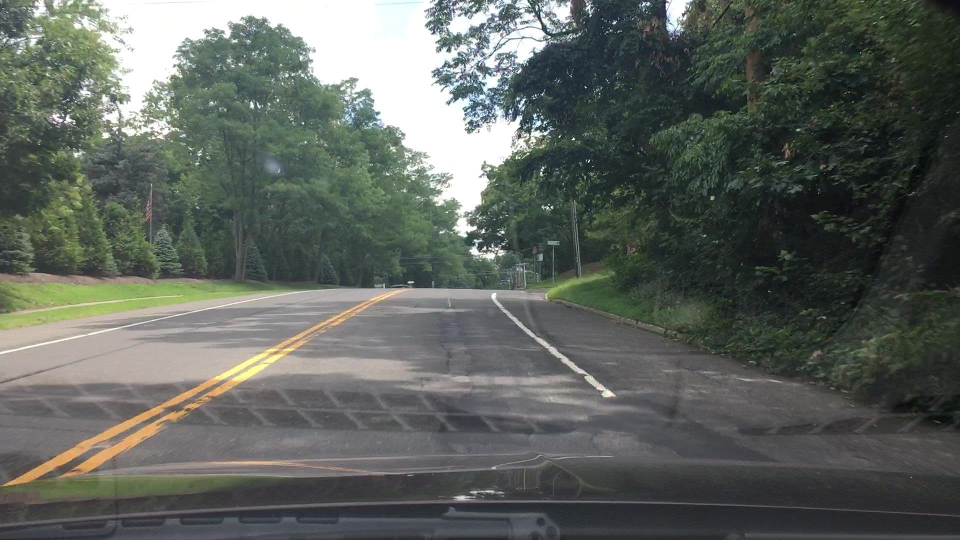Street view near Aunt Betty's Bed & Breakfast, Port Jefferson — © lvl5 (CC BY-SA · Mapillary)
