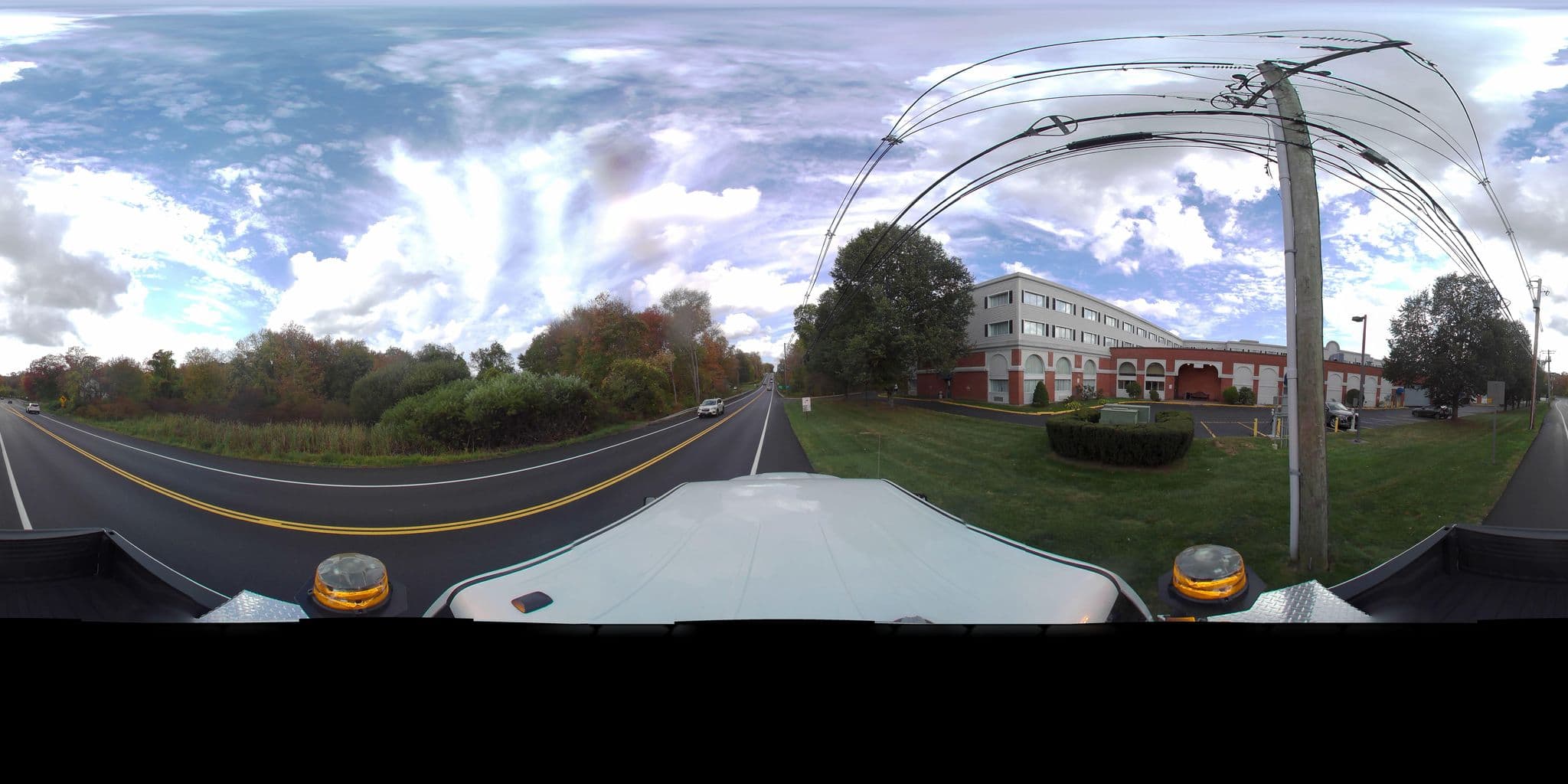 Street view near Crowne Plaza Pool, Middlebury — © ctroadway360 (CC BY-SA · Mapillary)