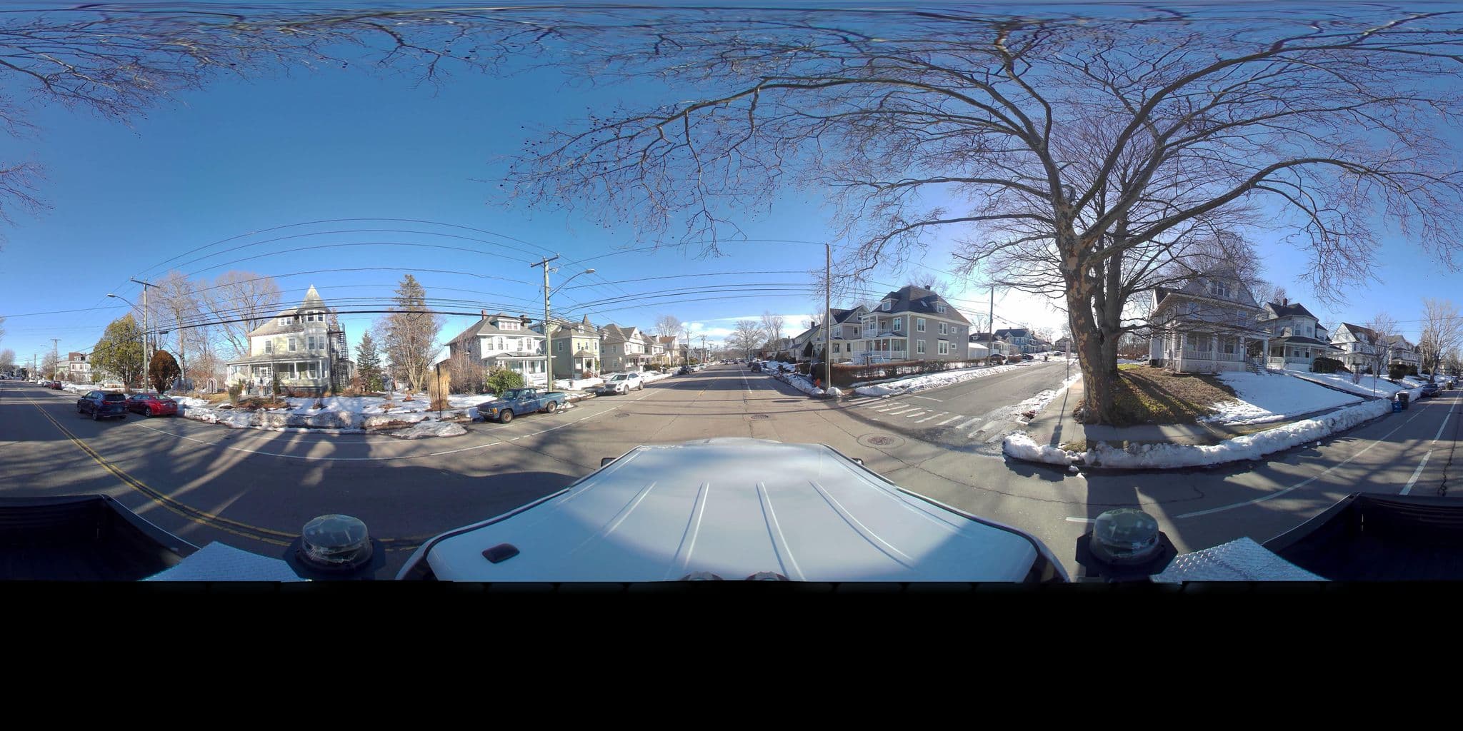 Street view near Coastal Cottage Inn, New London — © ctroadway360 (CC BY-SA · Mapillary)
