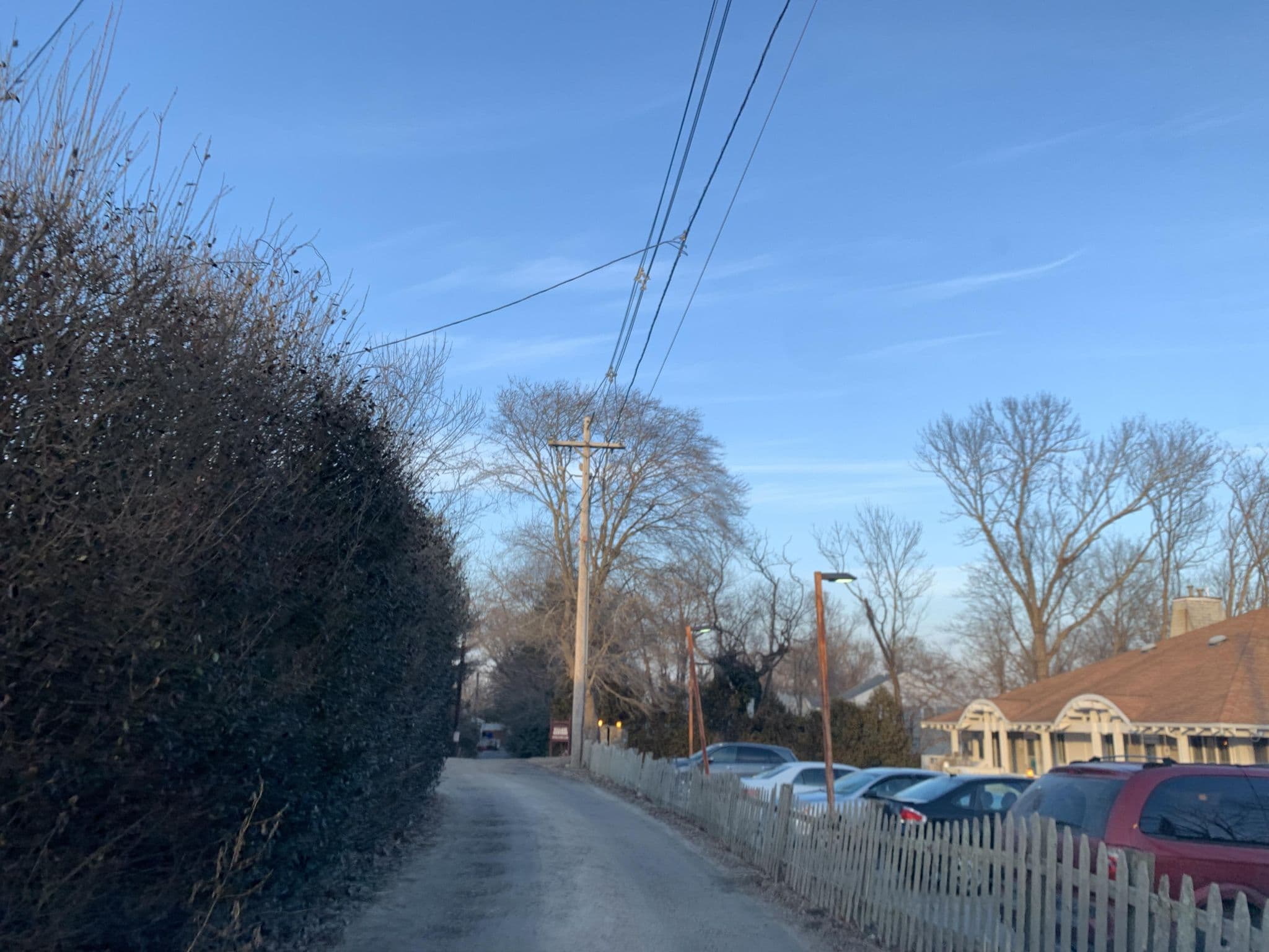 Street view near South Kingstown Housing Author, Wakefield-Peacedale — © azsr (CC BY-SA · Mapillary)