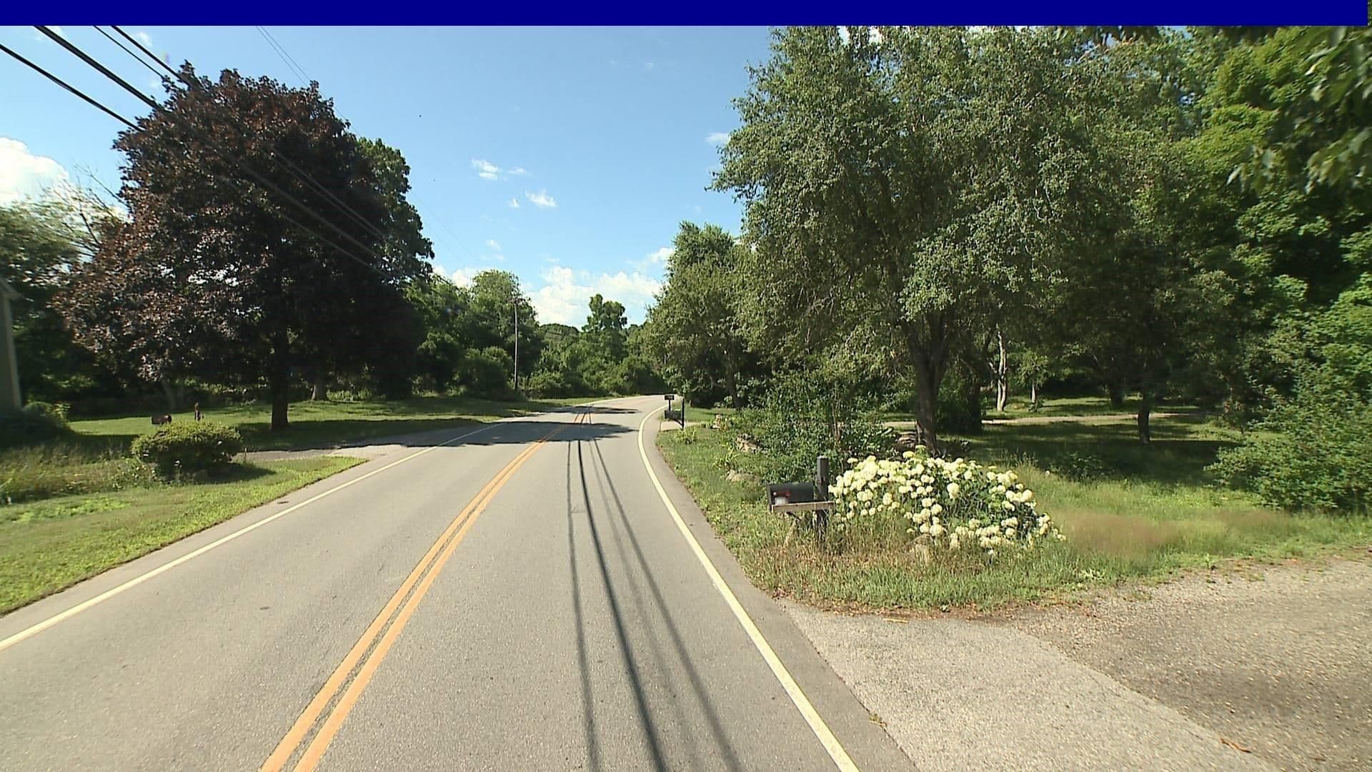 Street view near Inn at Lower Farm Bed and Breakfast, Old Mystic — © ctphotologrow_1 (CC BY-SA · Mapillary)