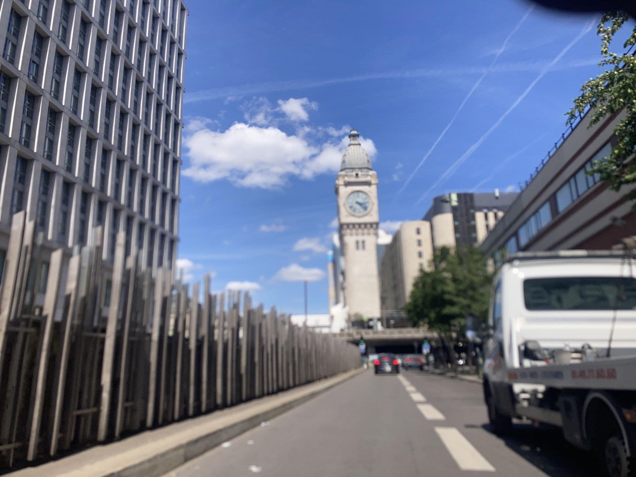 Street view near CitizenM, Quinze-Vingts — © zb256 (CC BY-SA · Mapillary)