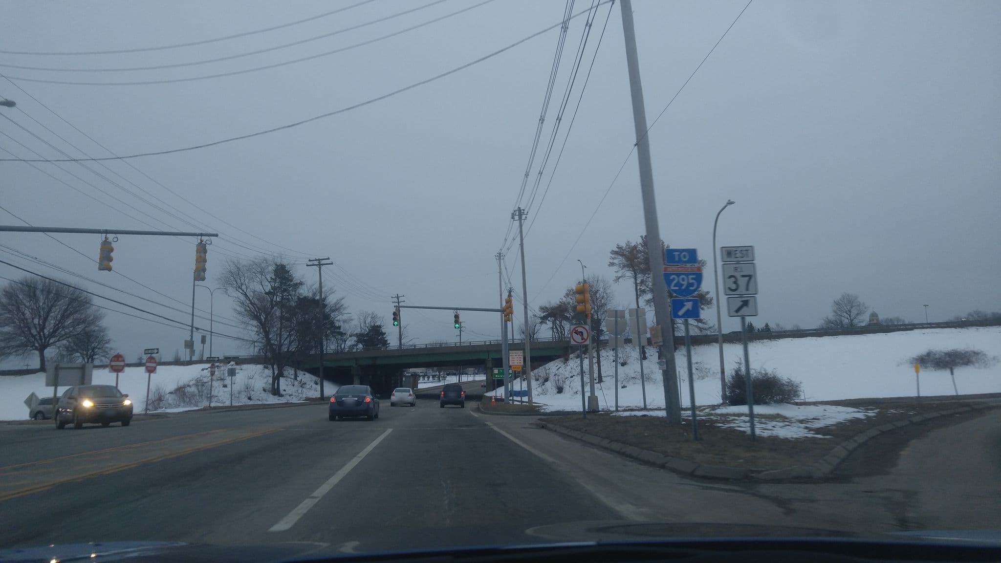 Street view near bayside Firepit, Cranston — © azsr (CC BY-SA · Mapillary)