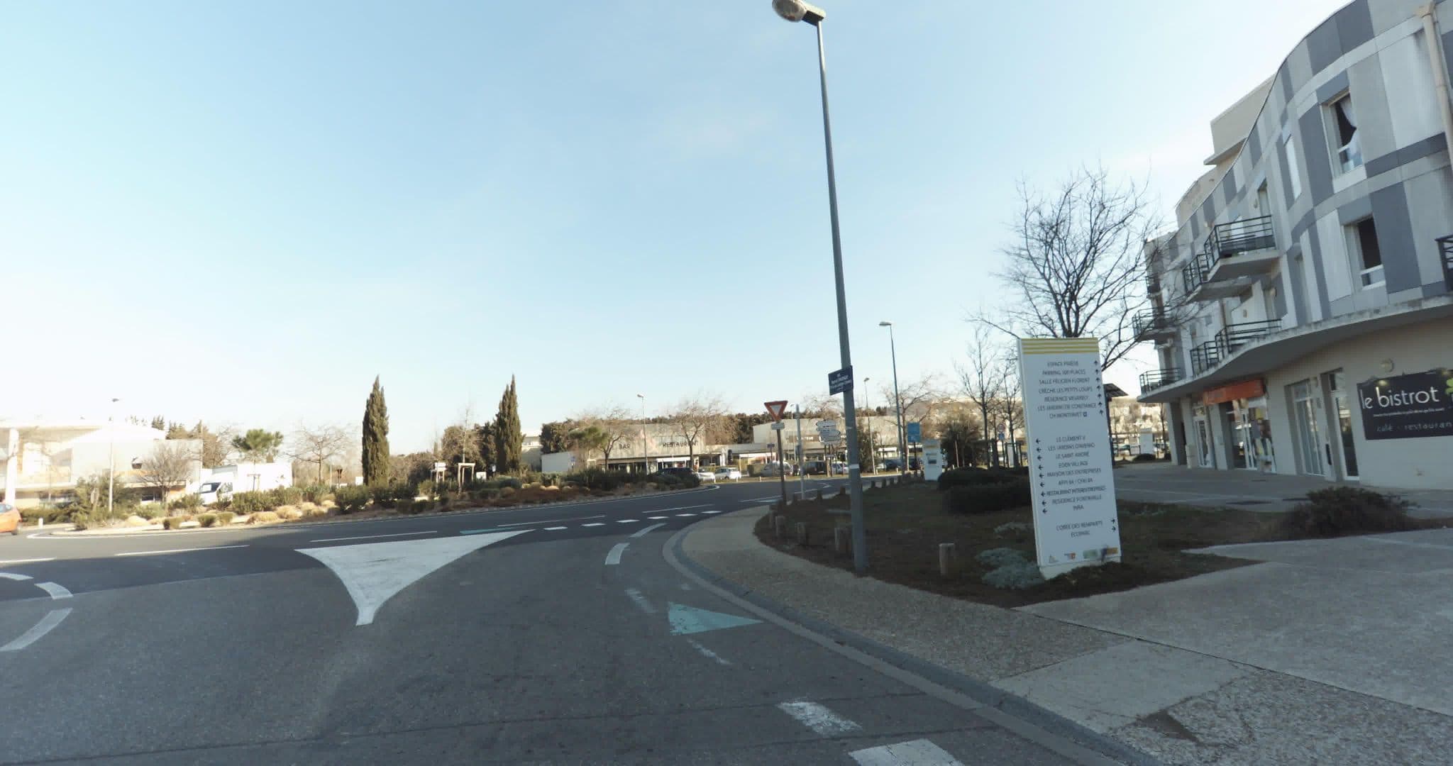 Street view near L'Espanade, Montfavet — © sogefi (CC BY-SA · Mapillary)