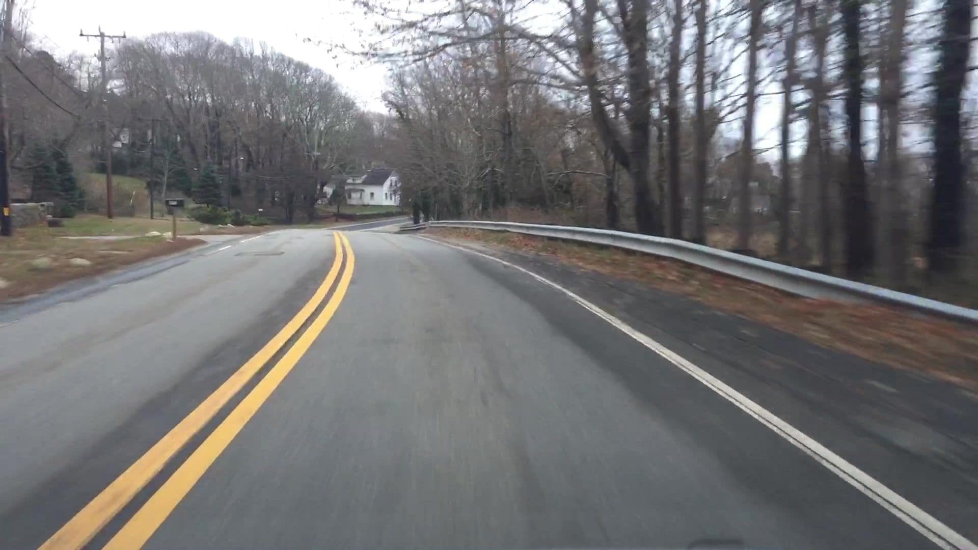 Street view near Chapoquoit Inn, West Falmouth — © lvl5 (CC BY-SA · Mapillary)
