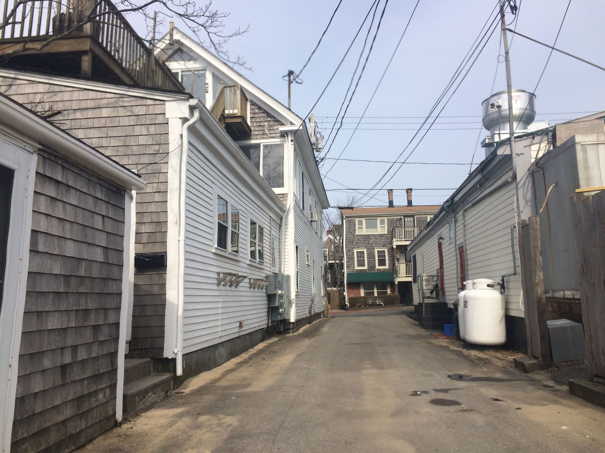 Street view near Little Darling cottage, Provincetown — © osric (CC BY-SA · Mapillary)