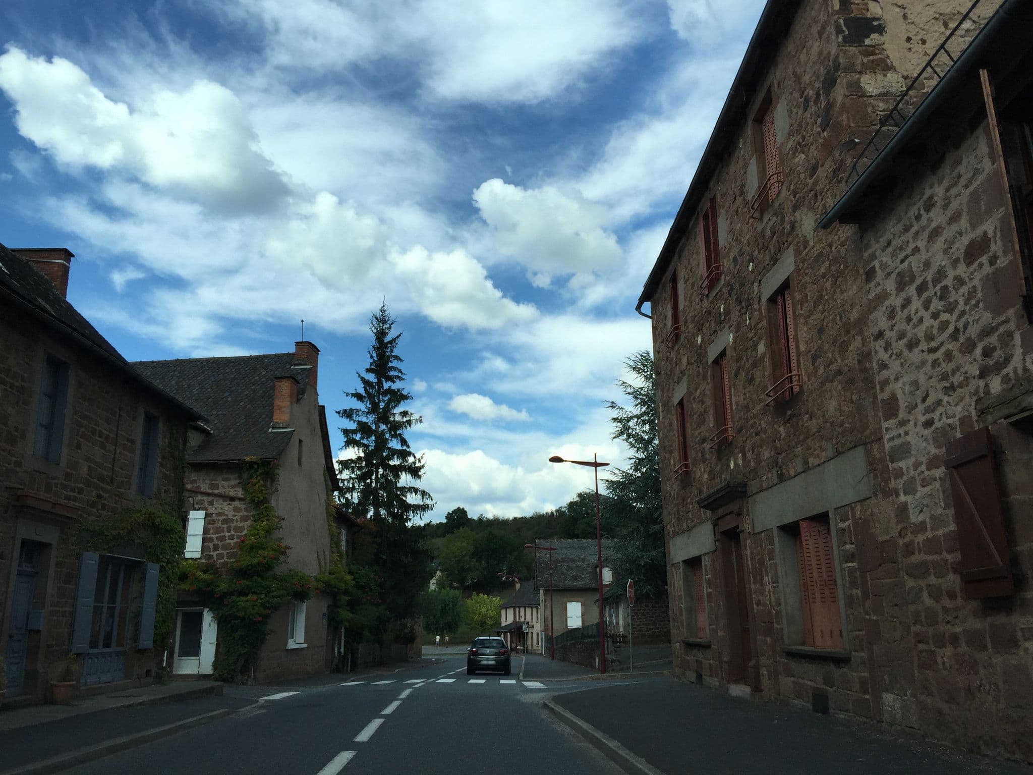 Street view near Gîte l'Oustal, Saint-Christophe-Vallon — © geraldchatagnon (CC BY-SA · Mapillary)