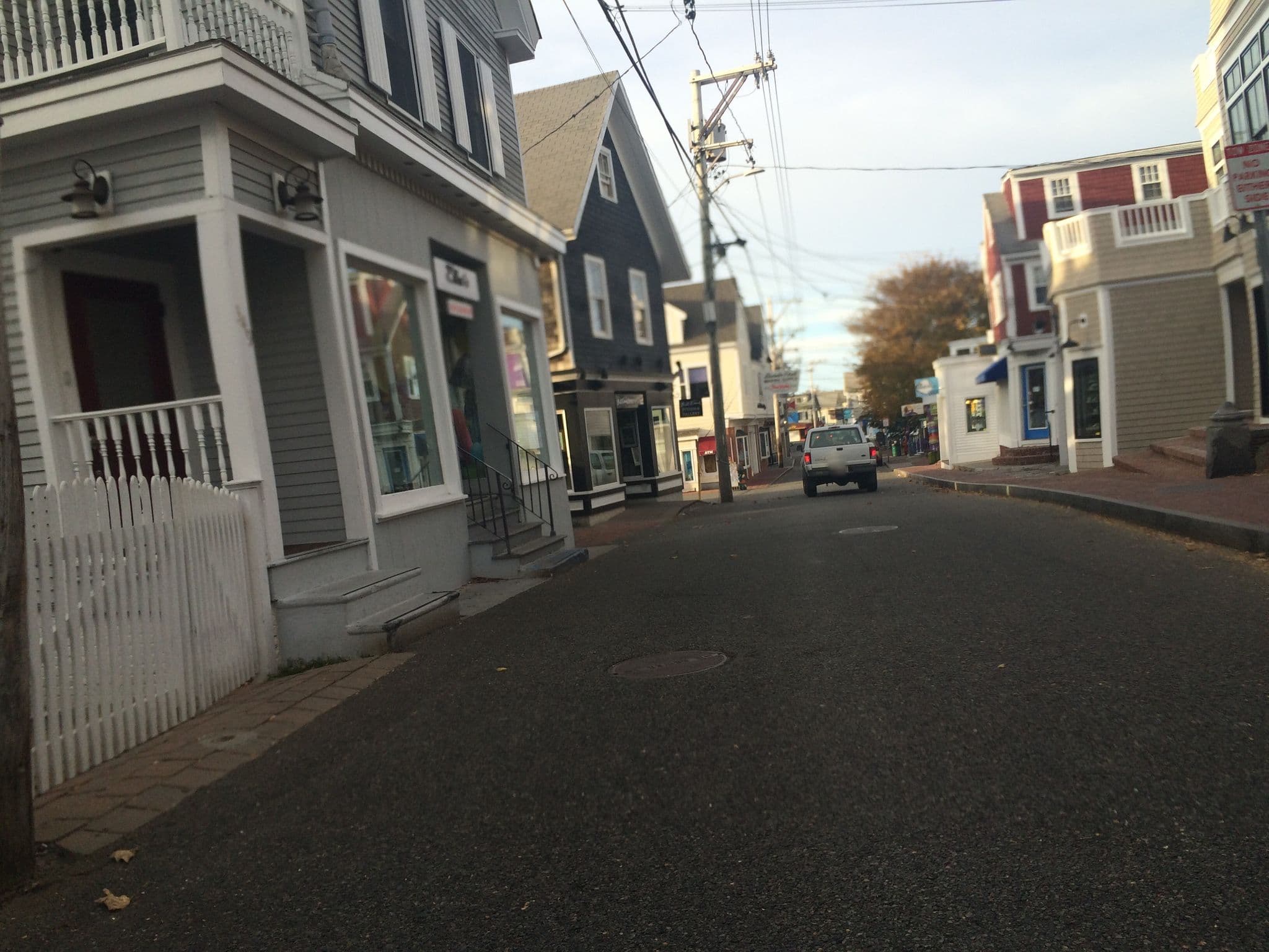 Street view near Designers Dock, Provincetown — © osric (CC BY-SA · Mapillary)