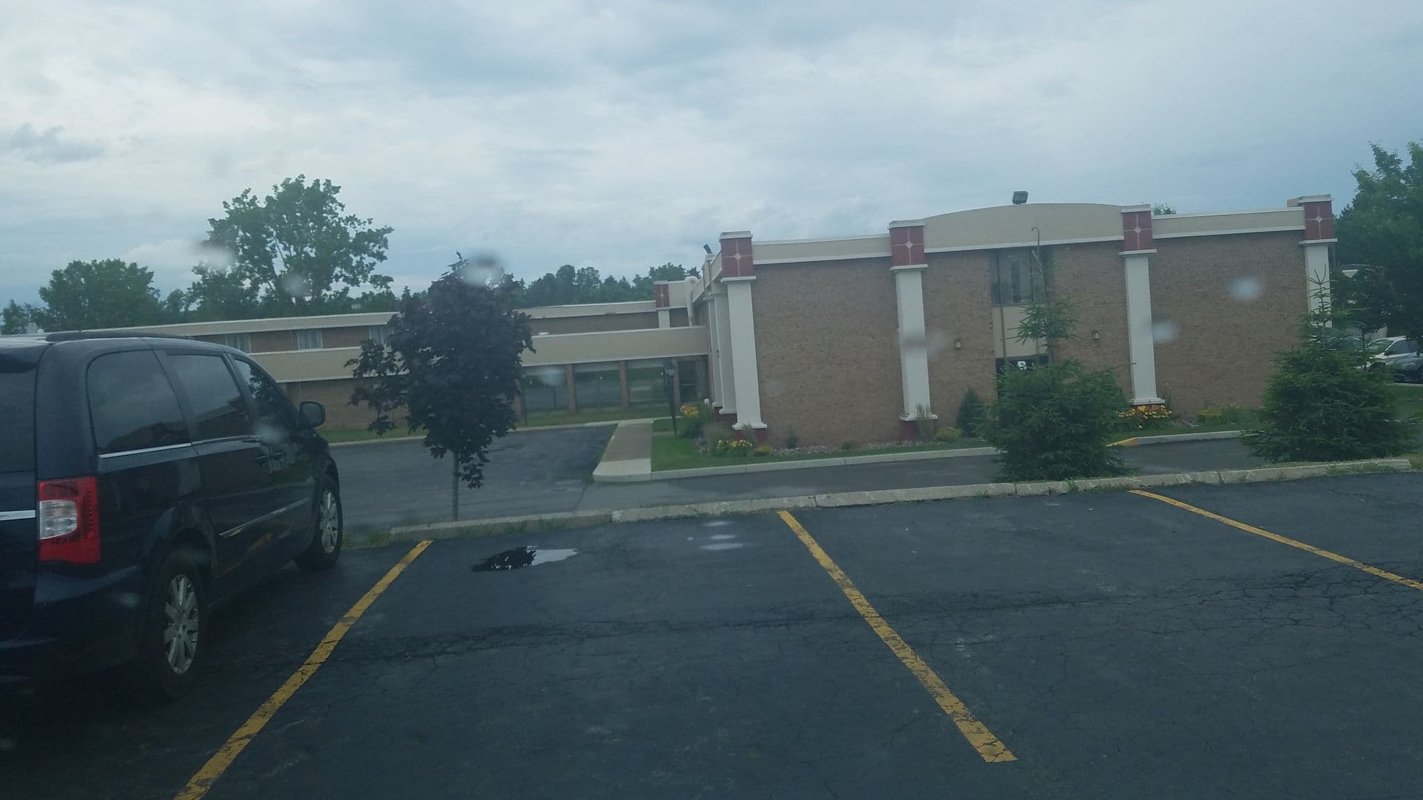 Street view near Comfort Inn, South Lockport — © jbthemilker (CC BY-SA · Mapillary)