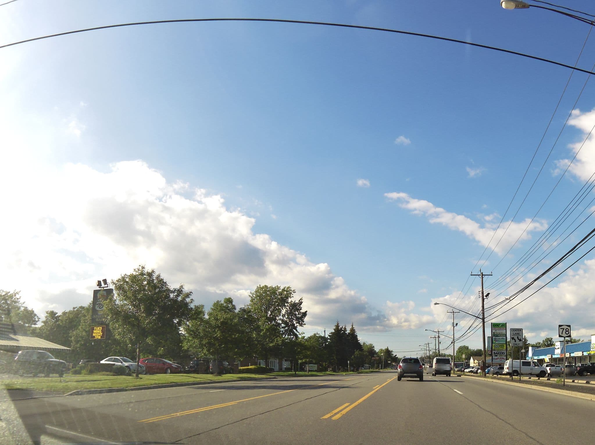 Street view near Ramada Inn, Depew — © lordsutch (CC BY-SA · Mapillary)