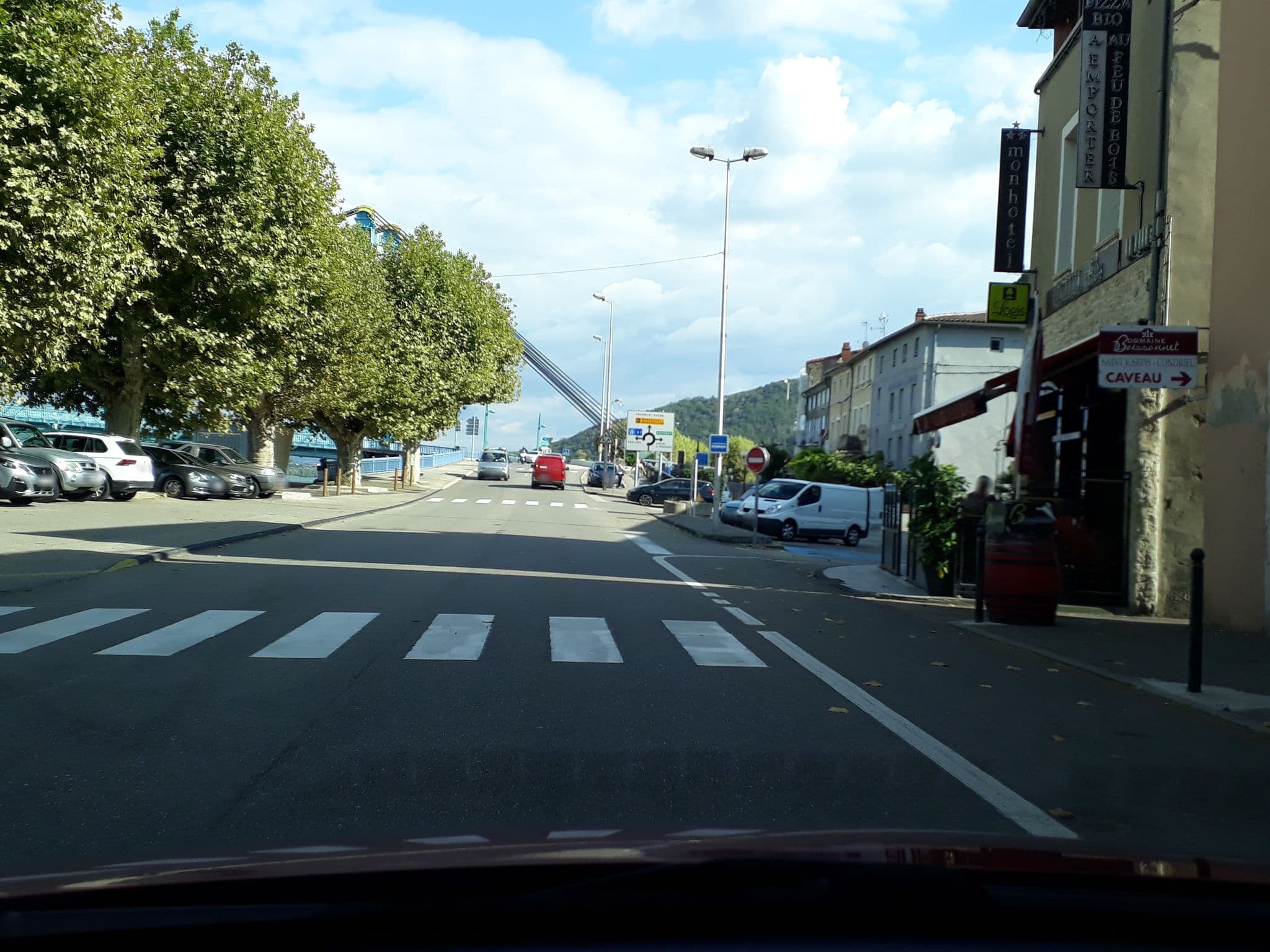 Street view near Le petit Roche, Serrières — © lcarrier (CC BY-SA · Mapillary)