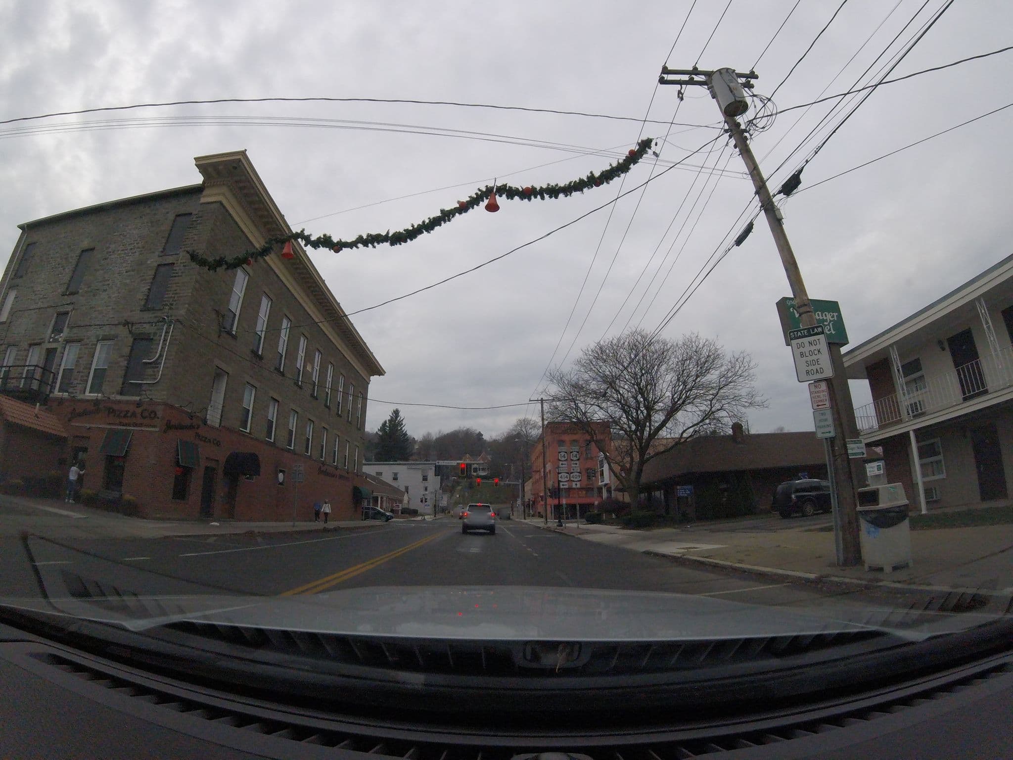 Street view near The Villager Motel, Watkins Glen — © zikzak5 (CC BY-SA · Mapillary)