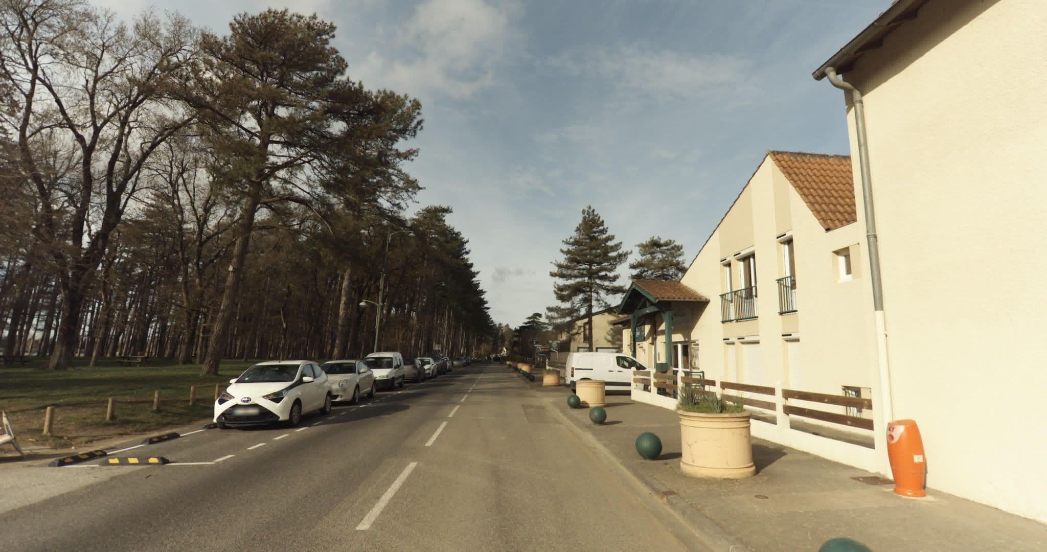 Street view near Relais des 4 vents, Revel — © sogefi (CC BY-SA · Mapillary)