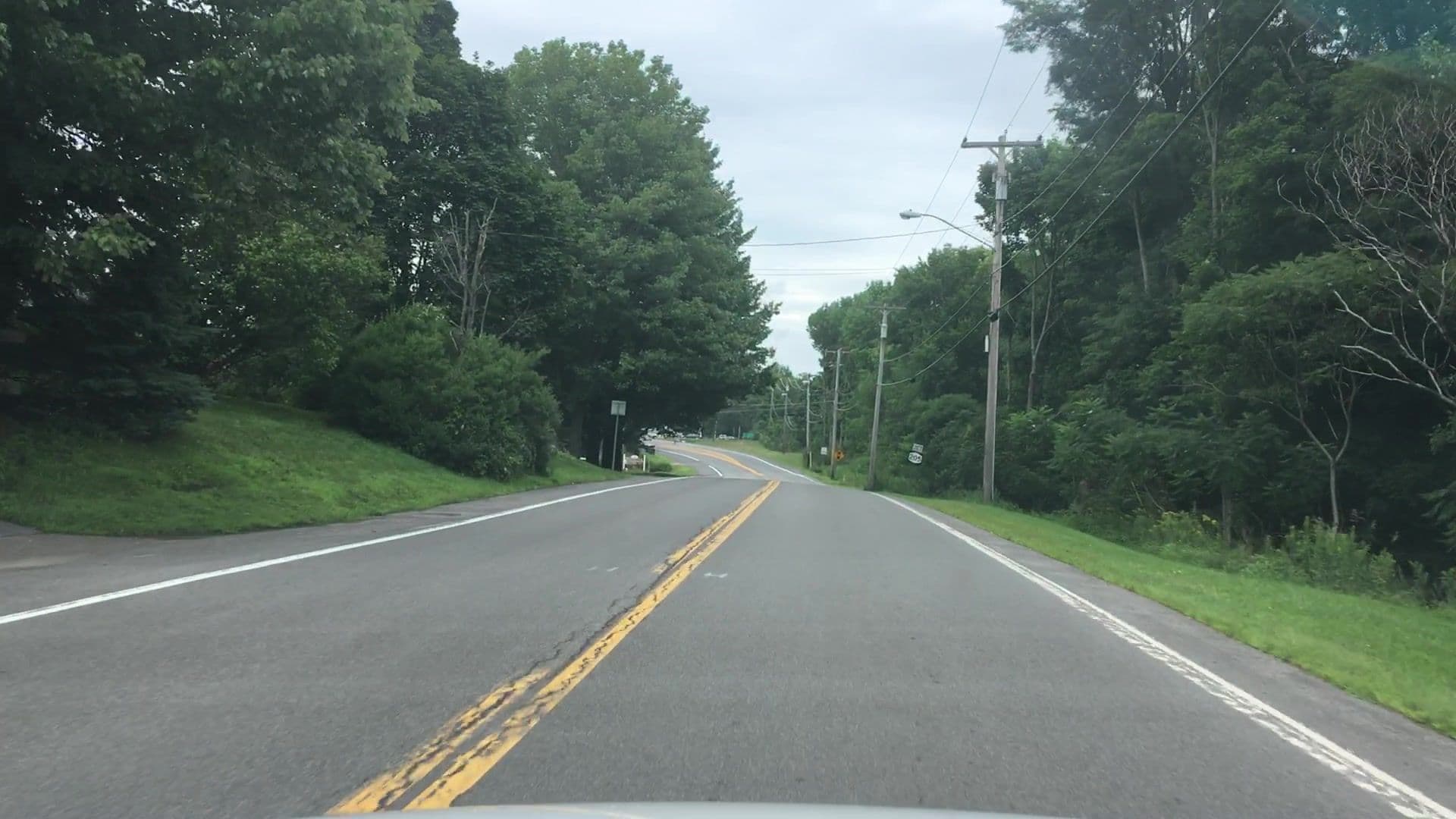 Street view near Budine's Retreat, West End — © lvl5 (CC BY-SA · Mapillary)