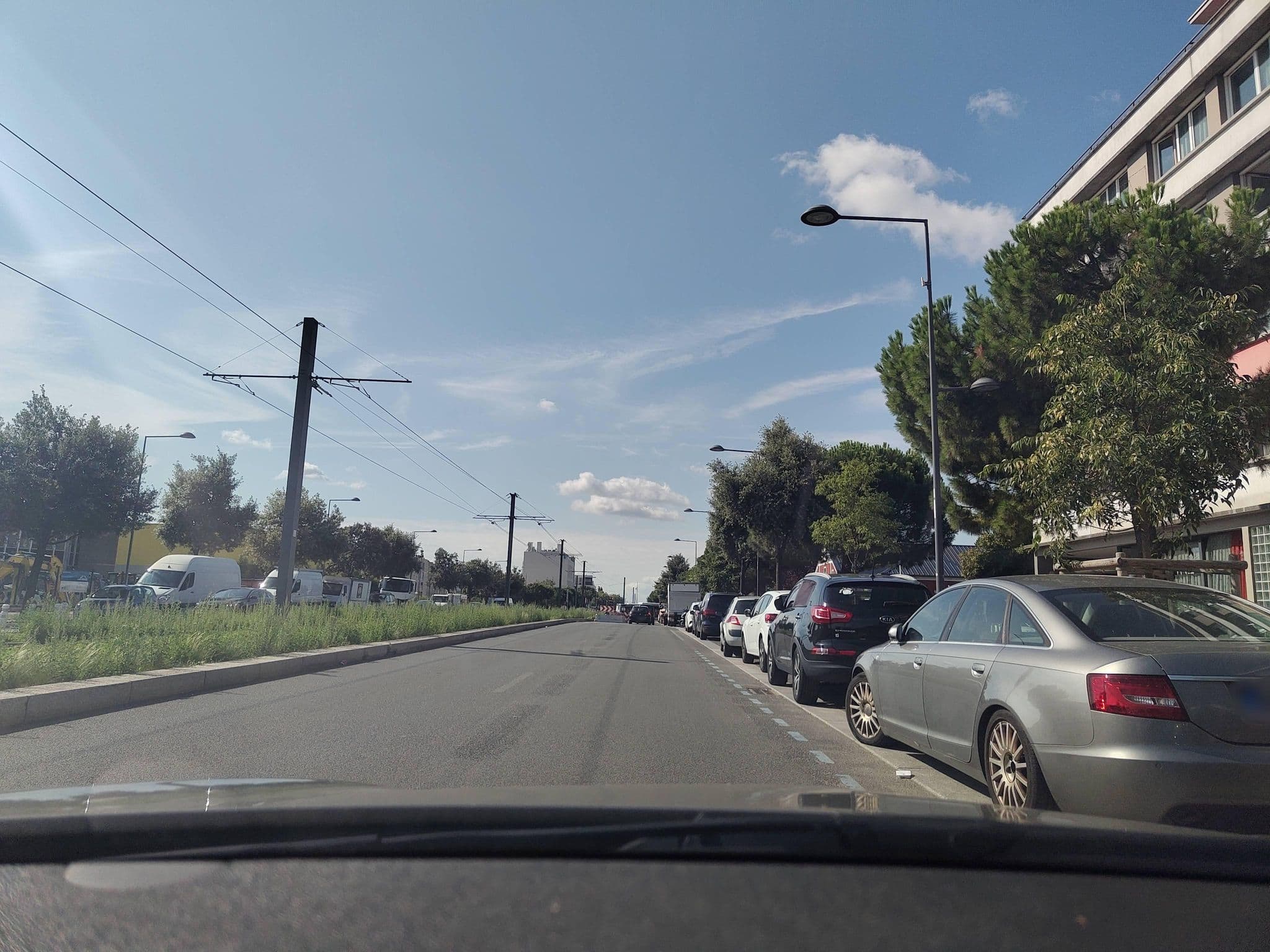 Street view near Adonis Paris Sud, Chevilly-Larue — © yipsteen (CC BY-SA · Mapillary)