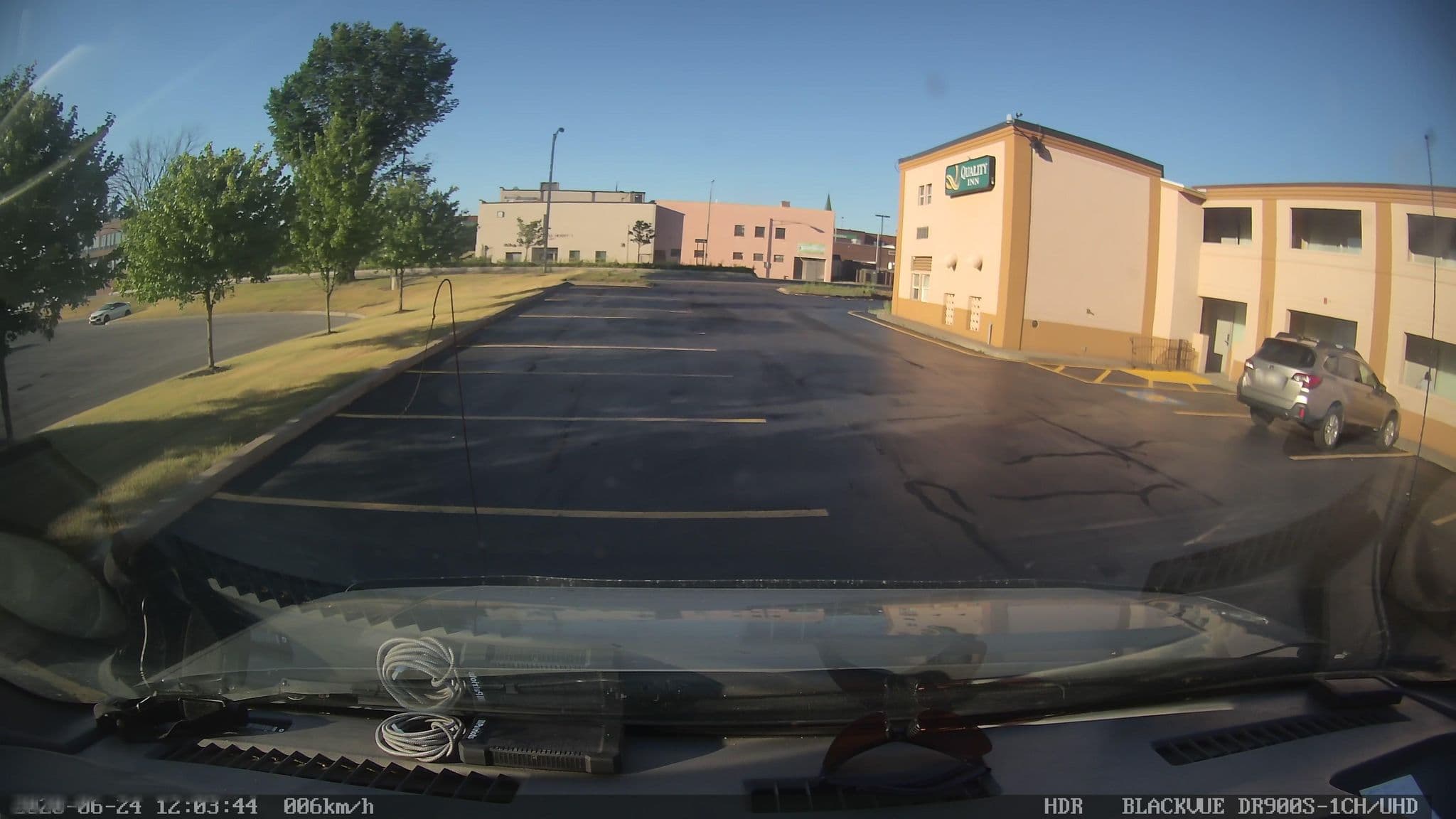 Street view near Quality Inn, Oriskany — © jbthemilker (CC BY-SA · Mapillary)