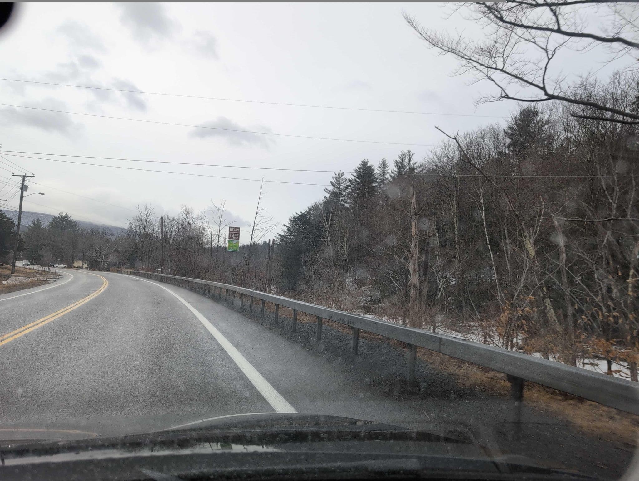 Street view near Liftside Village at Hunter Mountain Resort, Palenville — © alrekur (CC BY-SA · Mapillary)